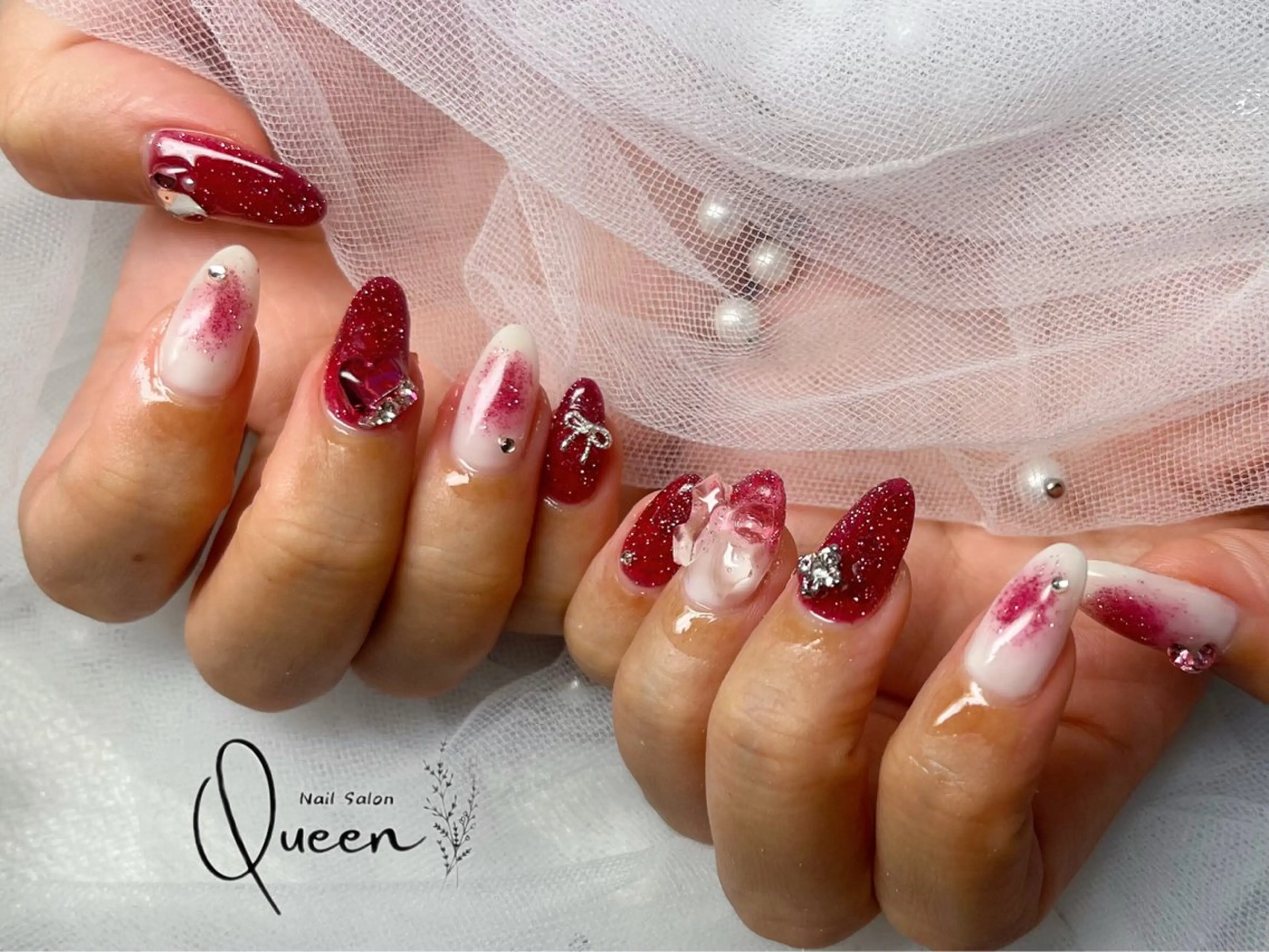 ネイル ハンドネイル Queen nail 北堀江 ASUKAのネイルデザイン