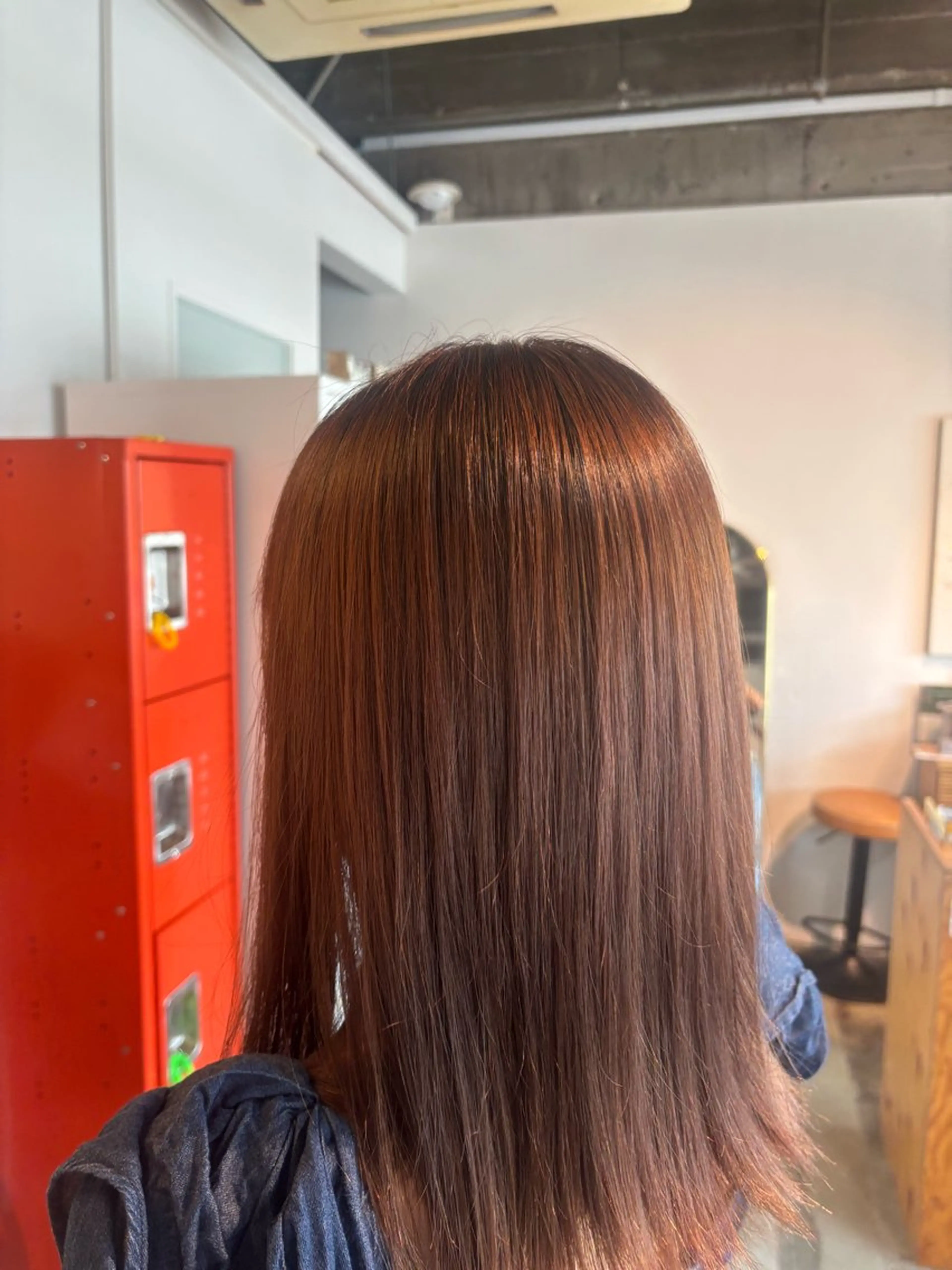 セミロング 岩品 和花のヘアスタイル