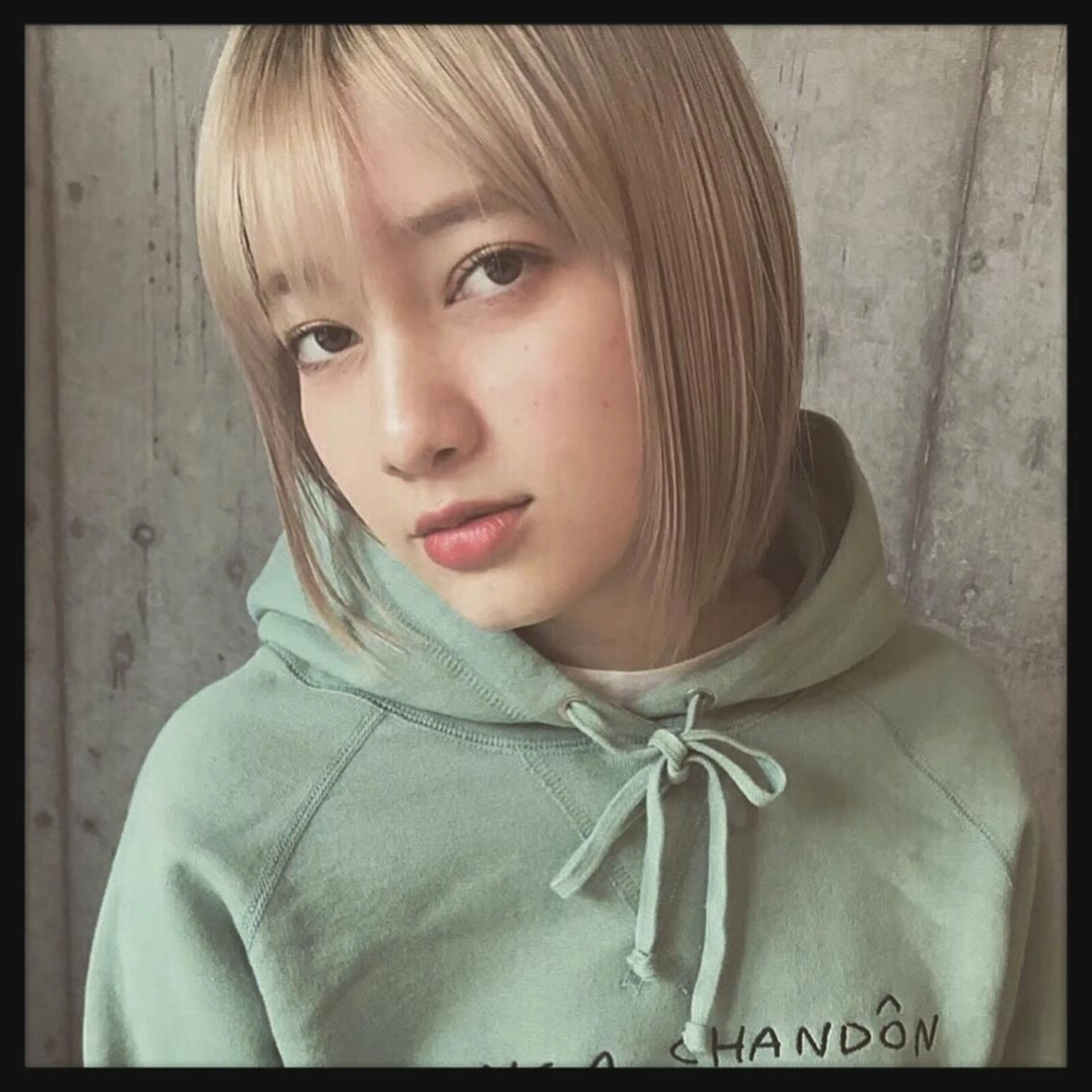 ショート カラー パーマ ヘアアレンジ メンズ キッズ ネイル マツエク・マツパ アイブロウ カット ヘアカラー 縮毛矯正 トリートメント ヘッドスパ ヘアセット ☃️髪質改善🉐割✨ ❄️“ever”❄️のヘアスタイル