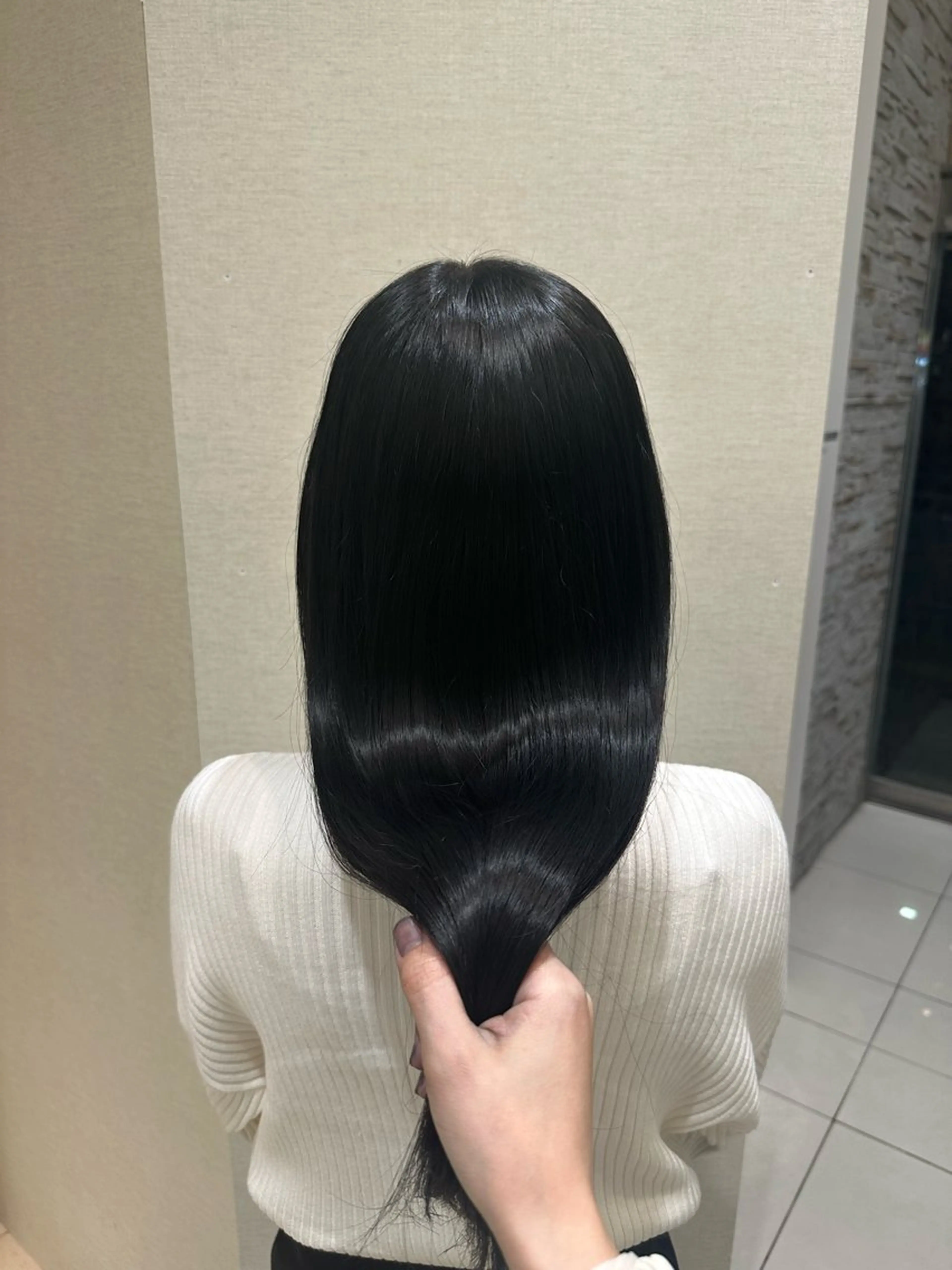 セミロング 艶髪/ブリーチなし Wカラー🌺yuiのヘアスタイル