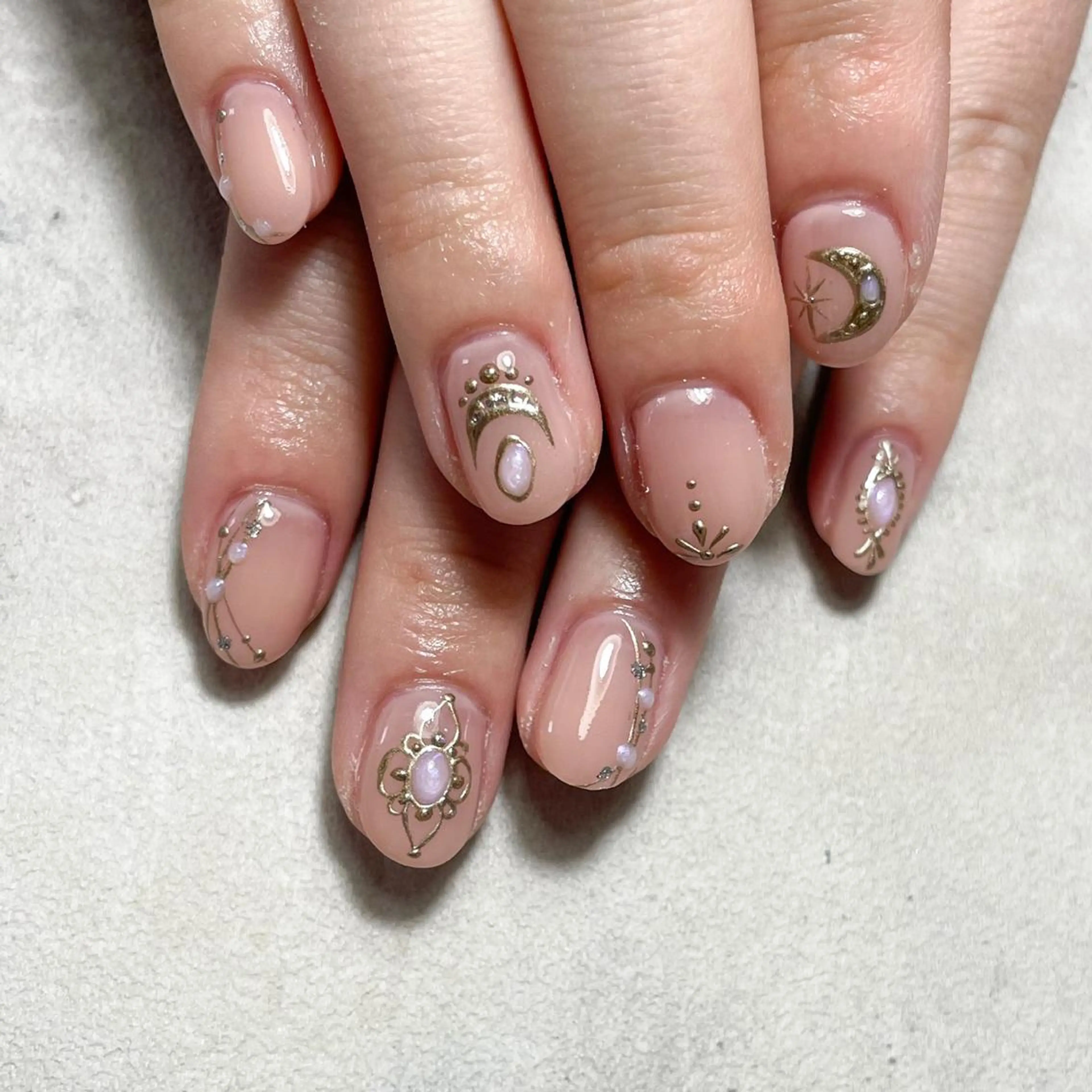 ネイル ハンドネイル atelier　FIORITURA所属・FIORITURA aiのネイルデザイン