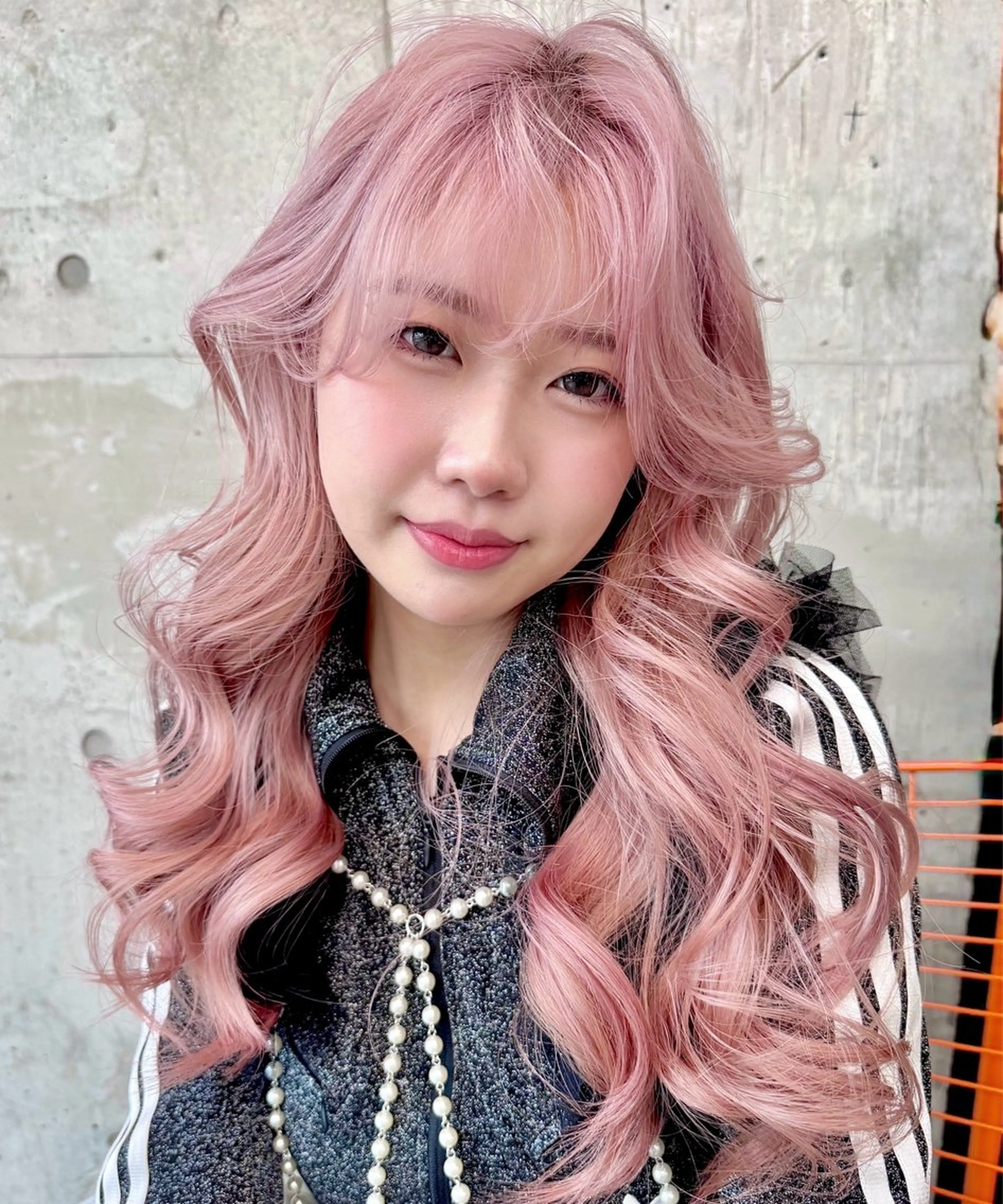 セミロング カラー パーマ ヘアアレンジ メンズ キッズ メンズブリーチ ブリーチ ピンクカラー カット ヘアカラー トリートメント ハイトーン/ピンク 💗モモ໒꒱のヘアスタイル