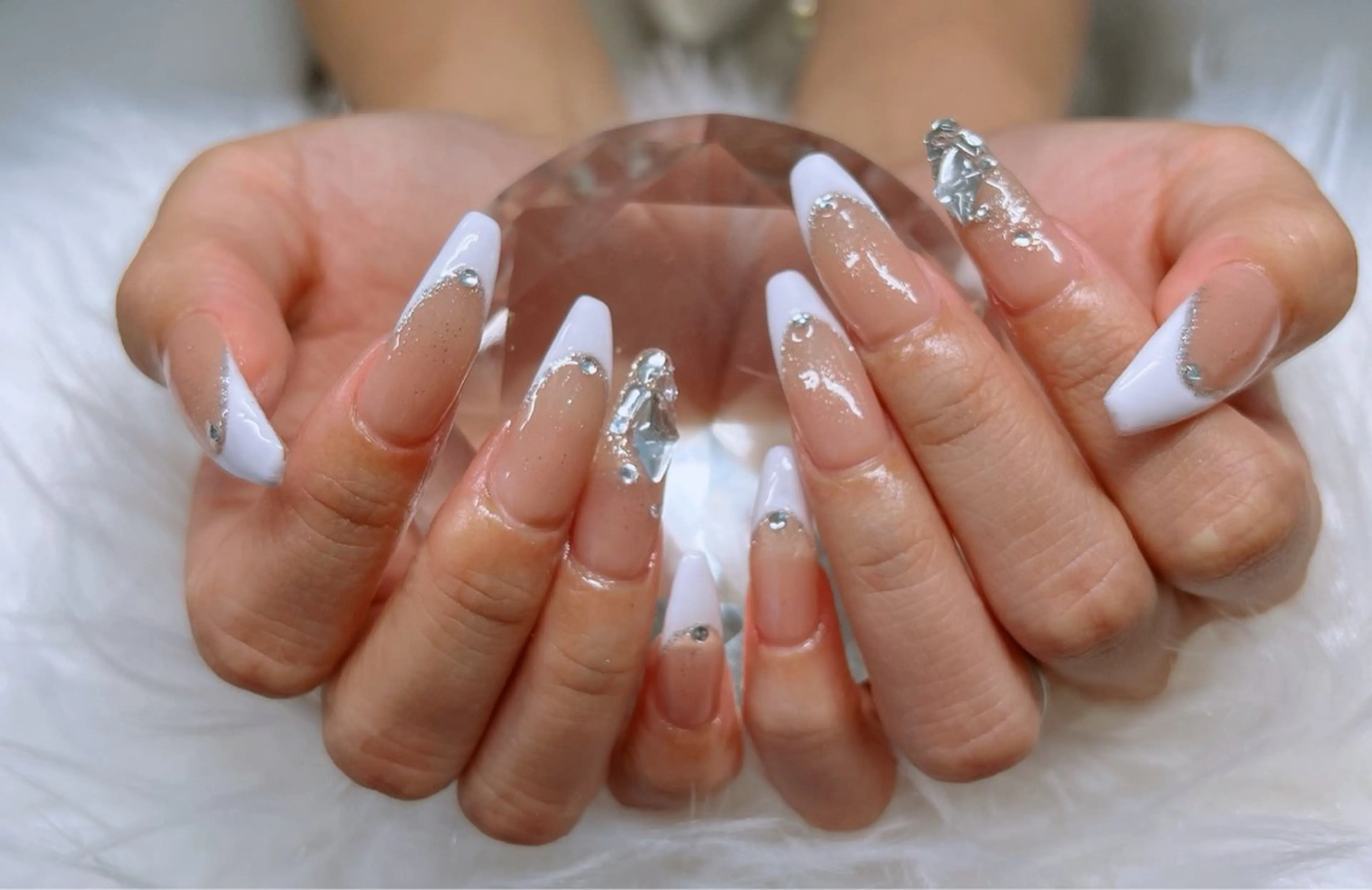 ネイル フットネイル フレンチネイル ジェルネイル 韓国ネイル ロングネイル Lee _nailのネイルデザイン