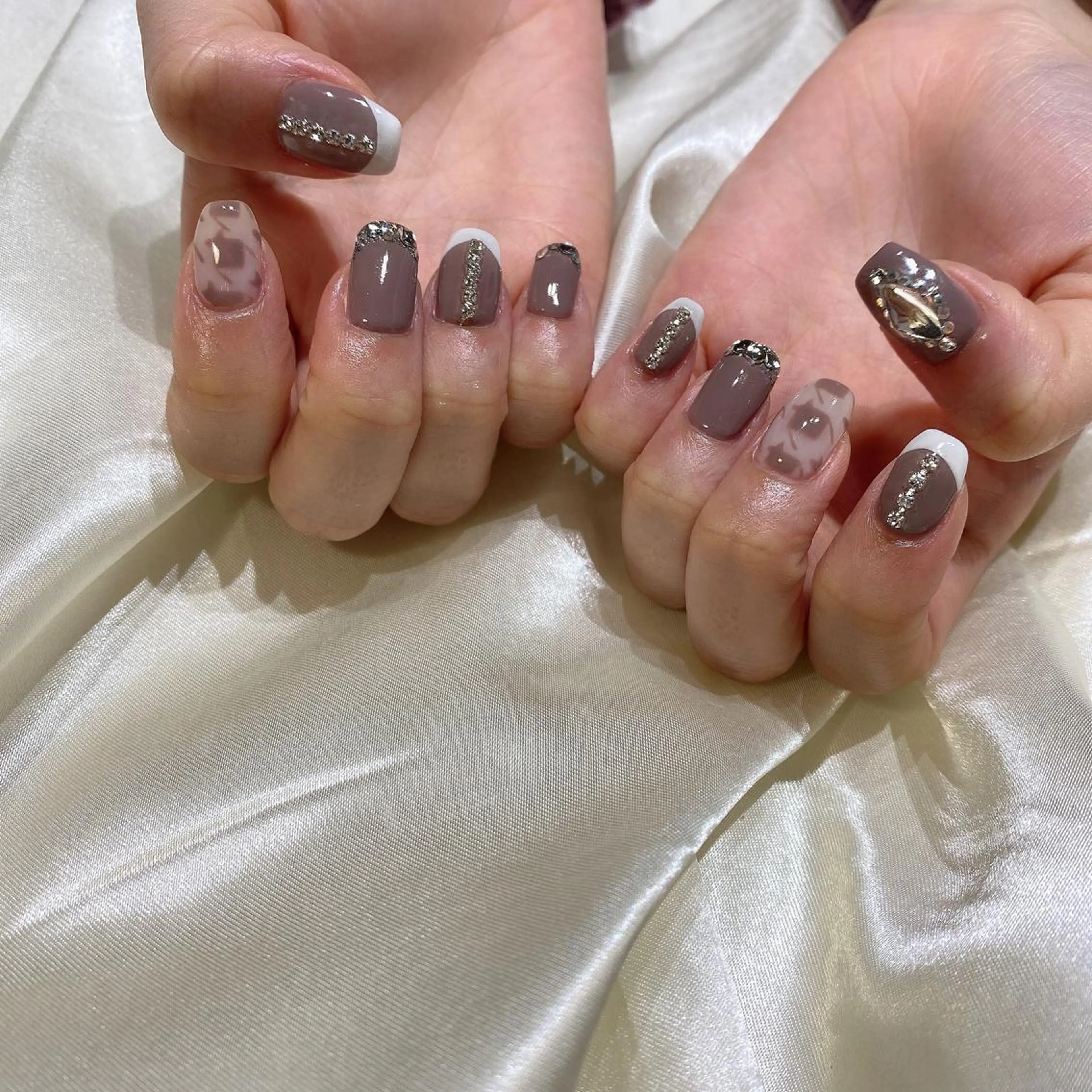 ネイル ハンドネイル 西岡 杏のネイルデザイン