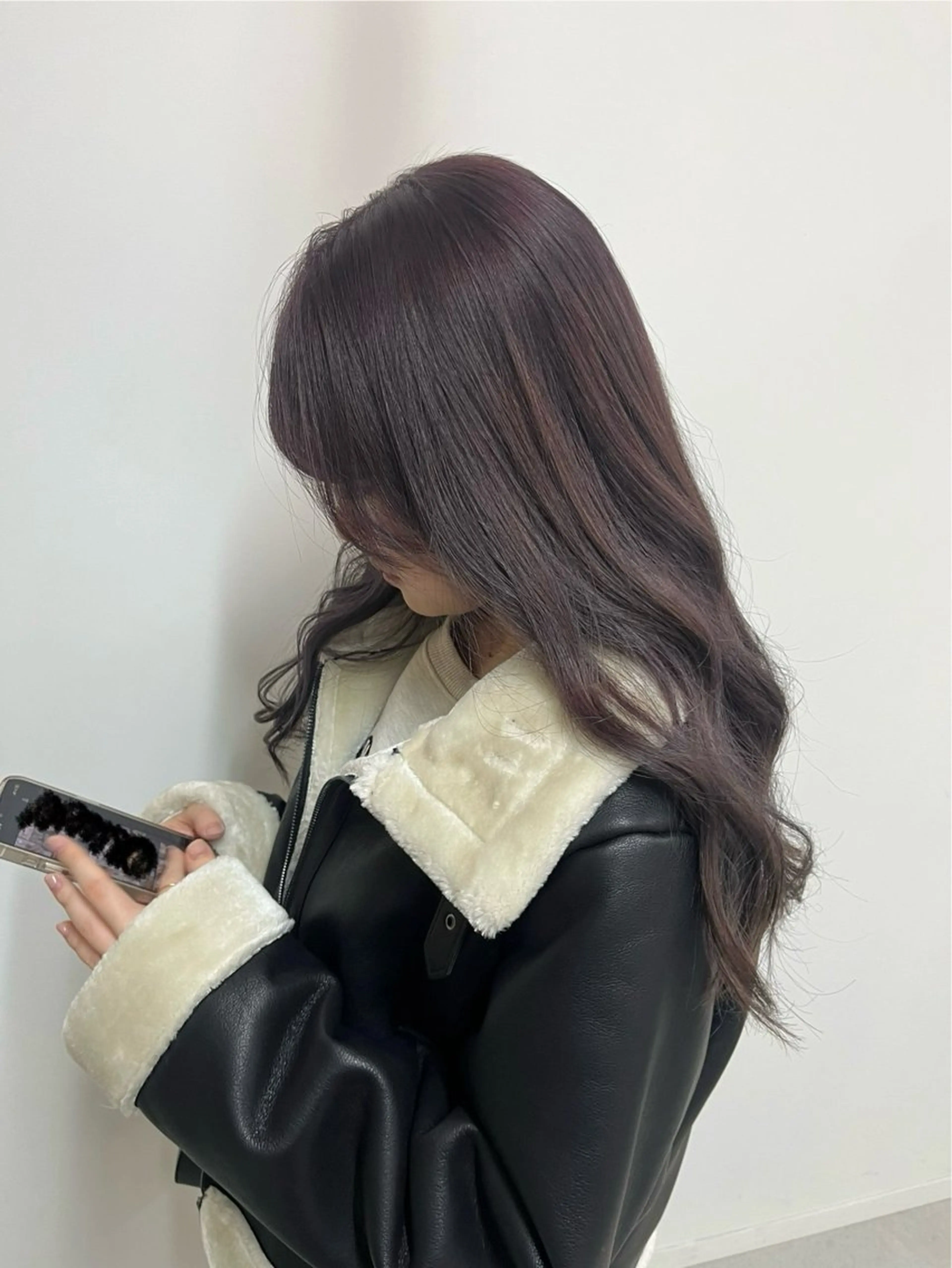 ロング カラー ベージュカラー ブリーチ 透明感カラー グレージュ ハイトーンカラー ヘアカラー person♡kii マオのヘアスタイル