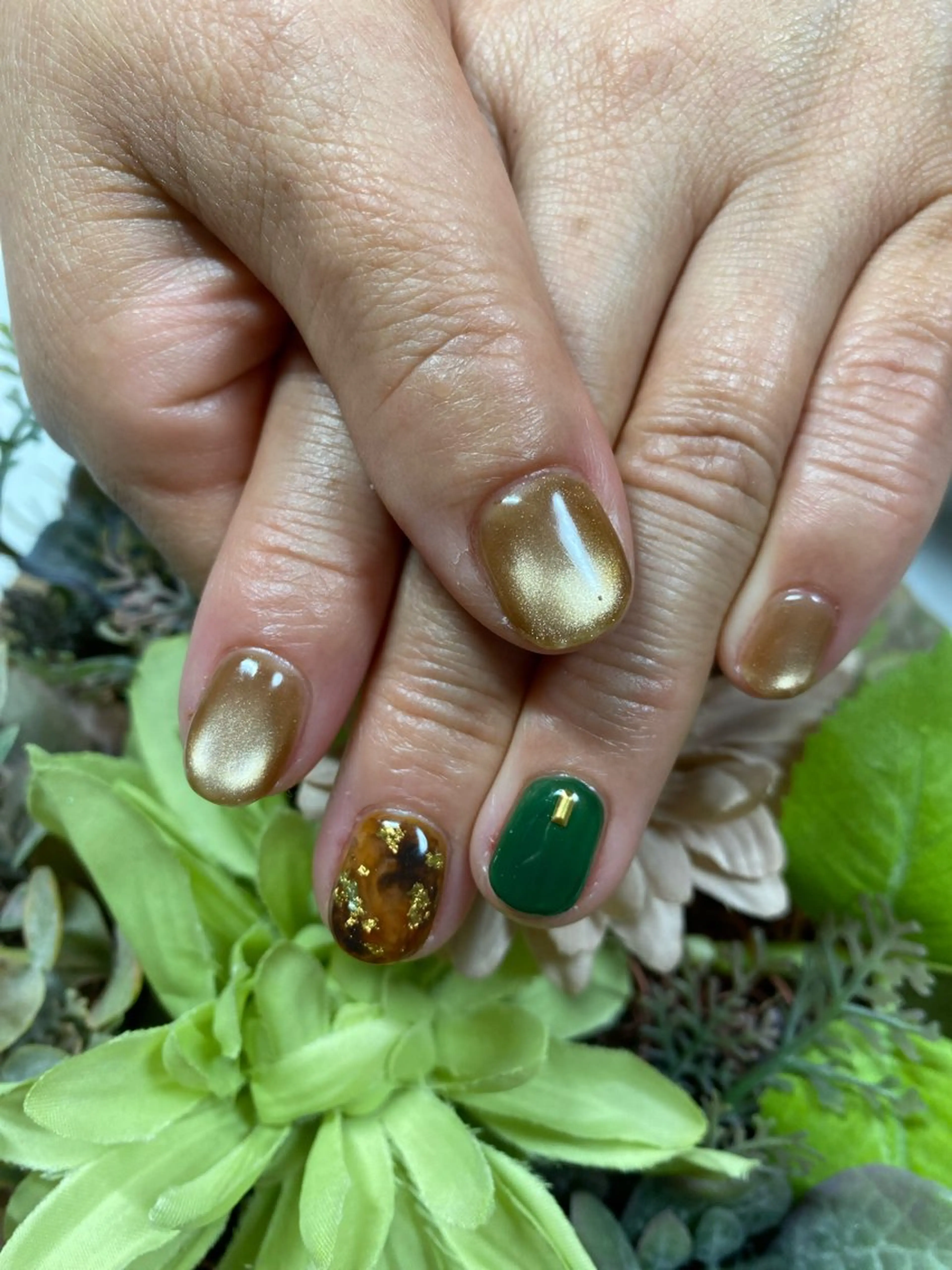 ネイル べっ甲ネイル ジェルネイル グリーン マグネットネイル Glanz  Nail aのネイルデザイン