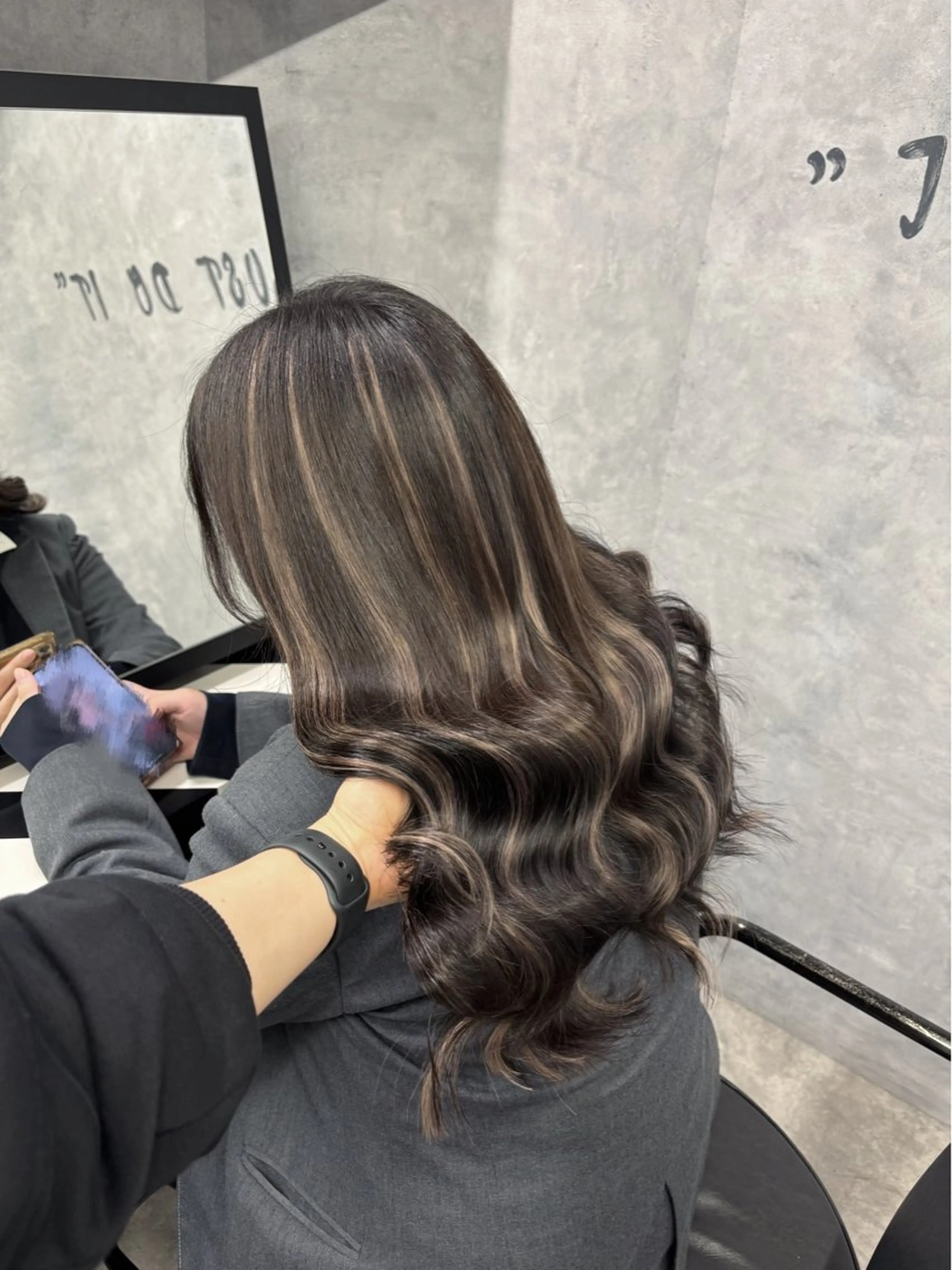 セミロング エクステ&"盛れる" 艶髪✨SYURIのヘアスタイル