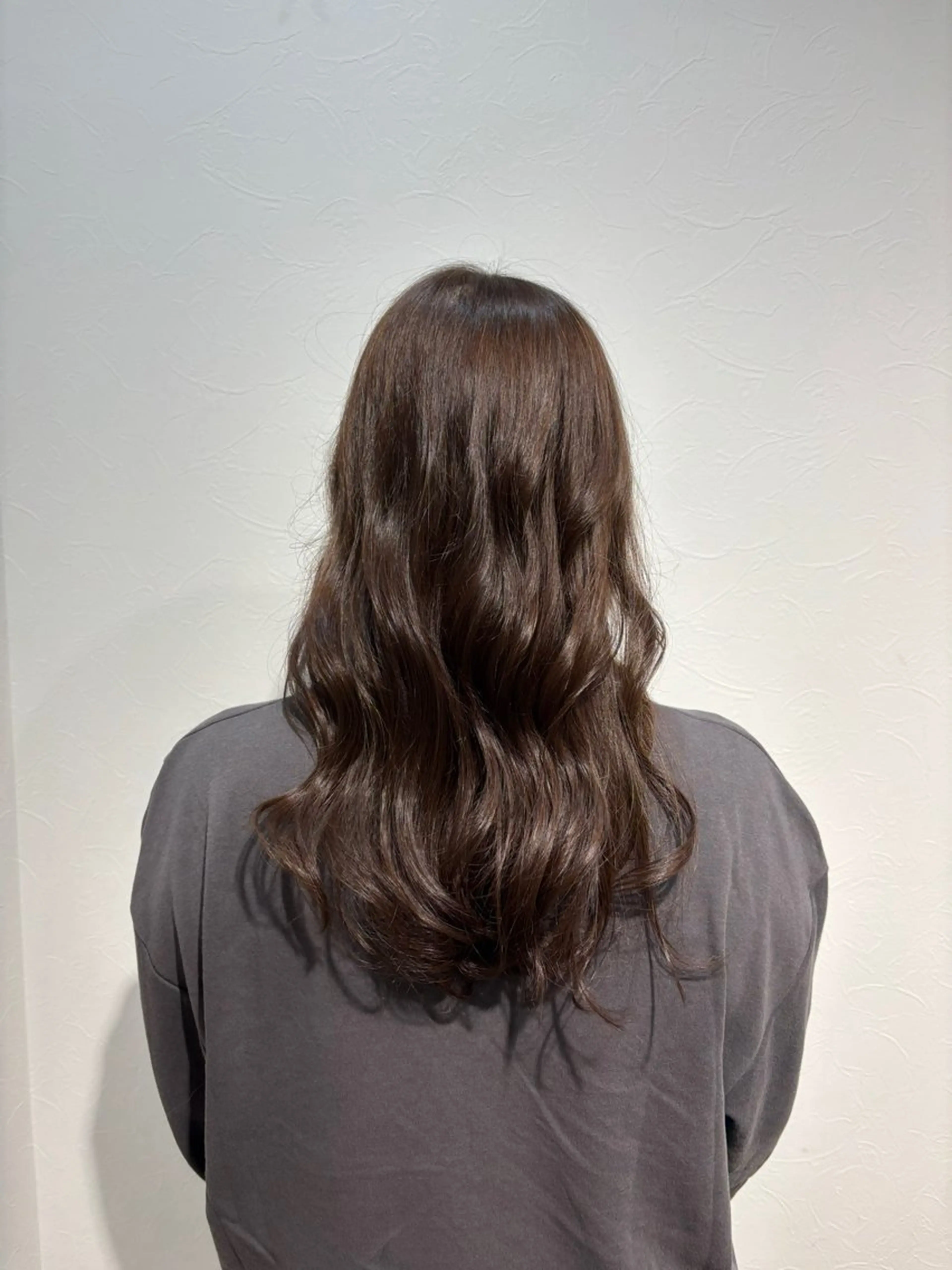 セミロング カラー ブラウンカラー 倉澤 愛理のヘアスタイル