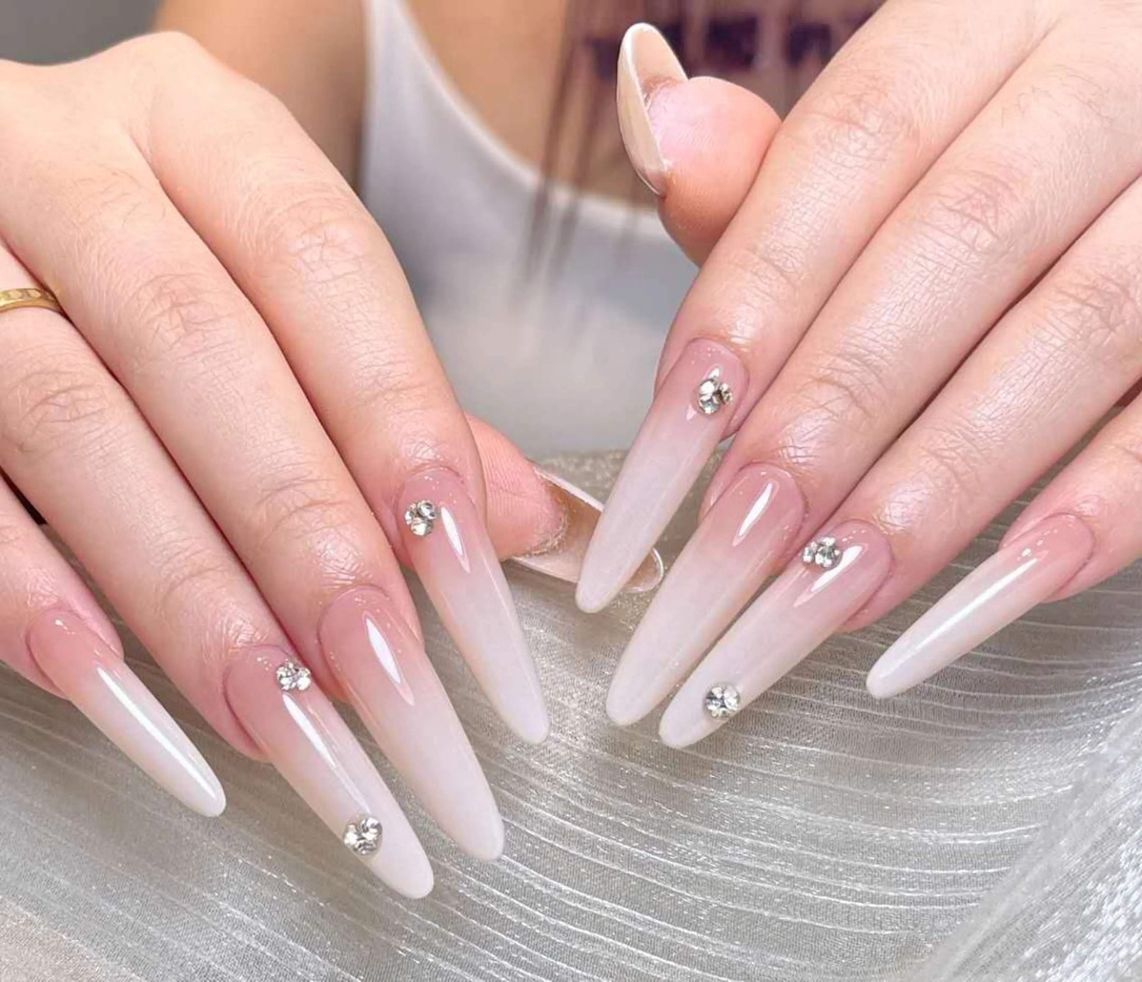 ネイル 小島 阿佑美のネイルデザイン