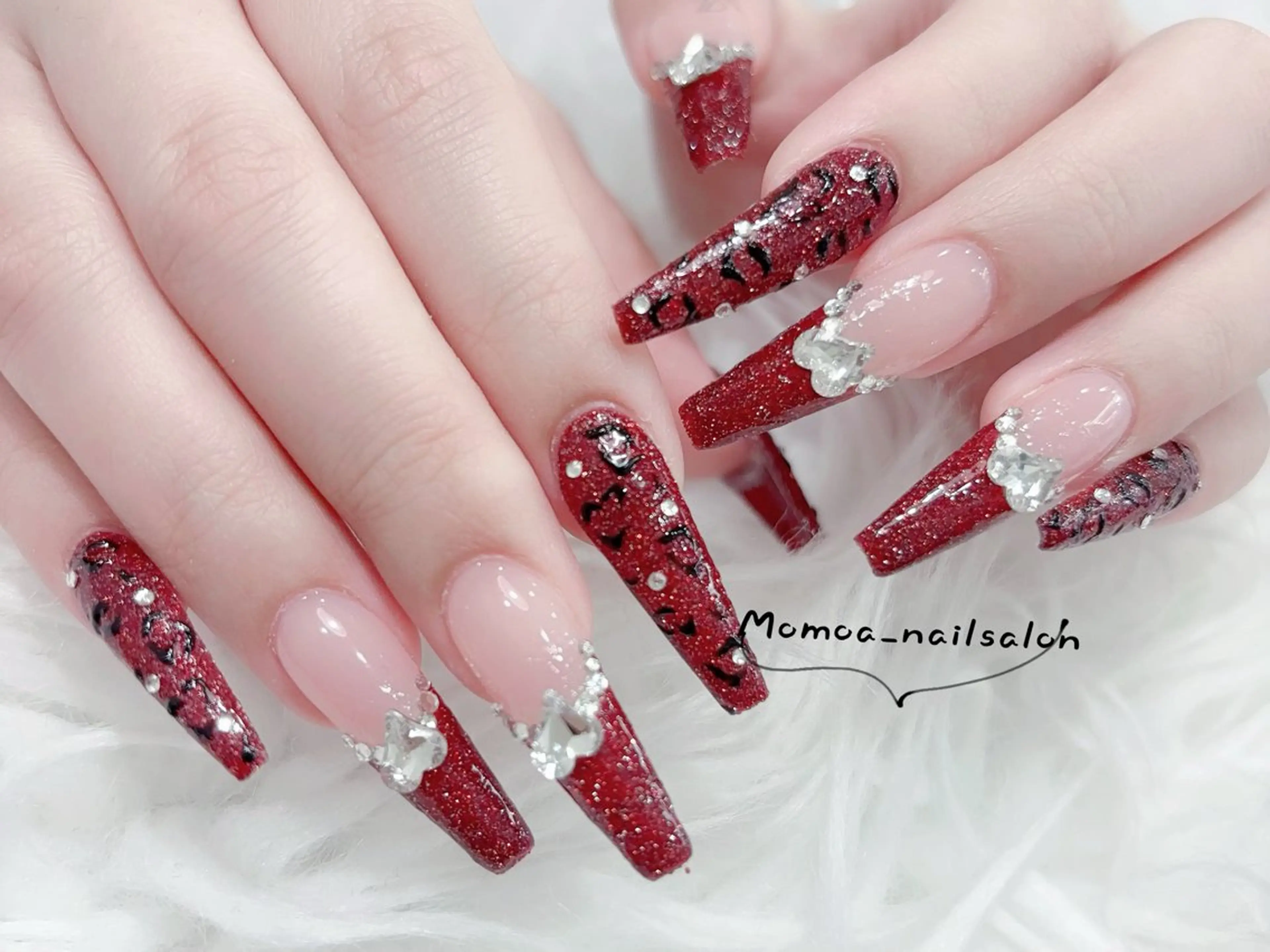 ネイル キラキラネイル スカルプネイル ハンドネイル MoMoA Nail ネイル長さ出し専門店のネイルデザイン