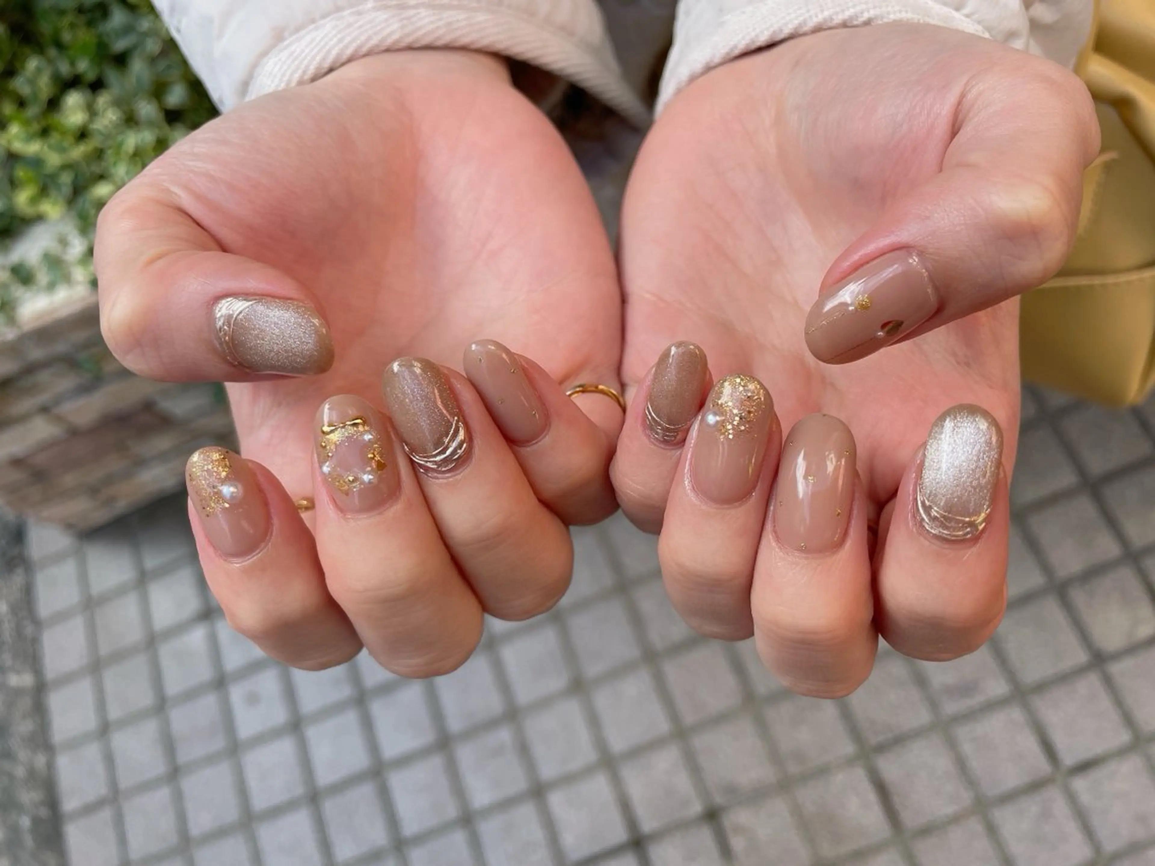 ネイル オーロラネイル フラワーネイル ジェルネイル ハート マグネットネイル nailroom  OHANA所属・nailroom OHANA🌴のネイルデザイン