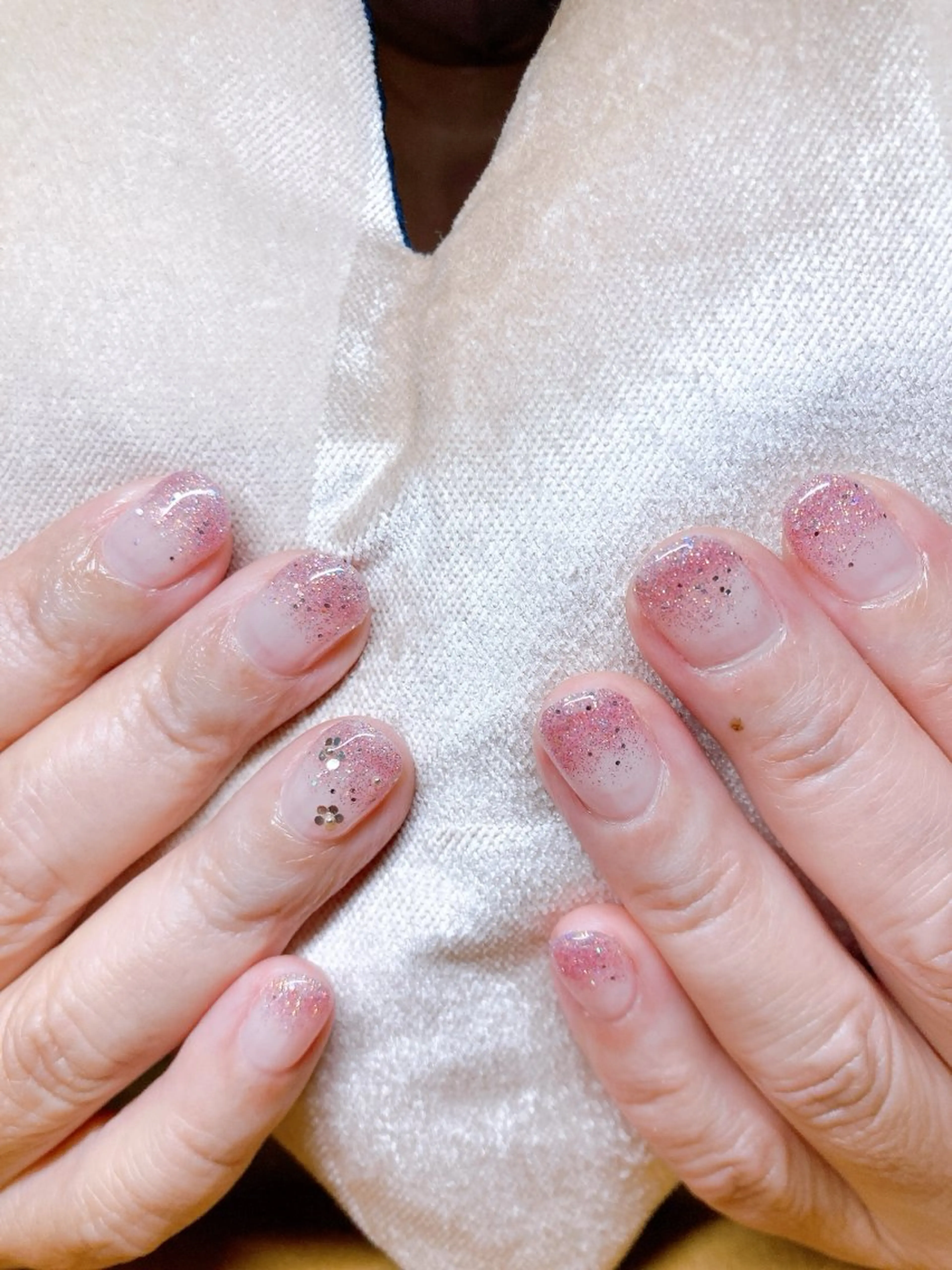 ネイル ECLAT エクラ所属・寺山 千鶴のネイルデザイン