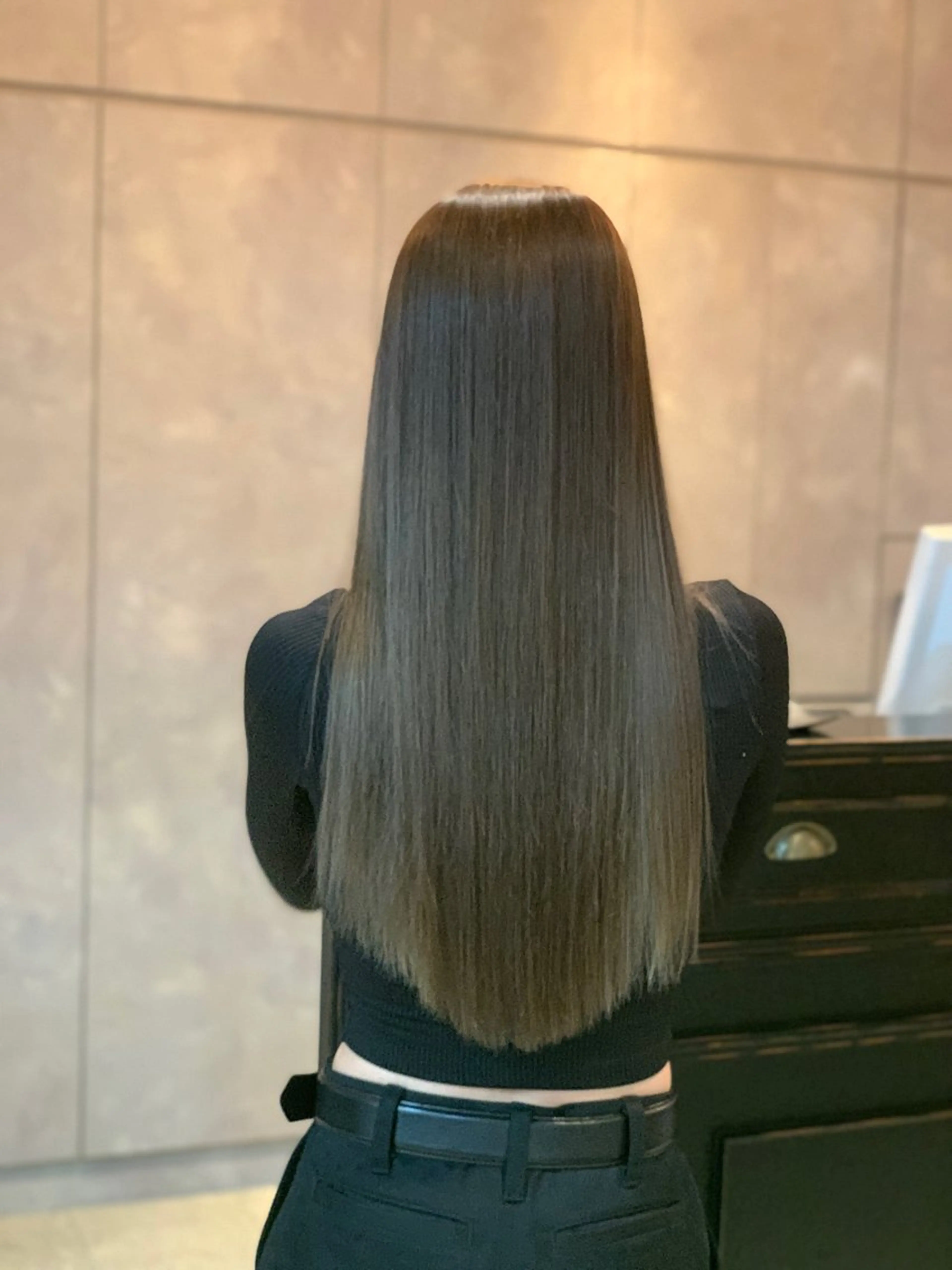 ロング カラー バレイヤージュ ベージュカラー ハイライトカラー ハイトーンカラー イルミナカラー ヘアカラー トリートメント BRAIDS💎愛子 大人ハイライト💎のヘアスタイル