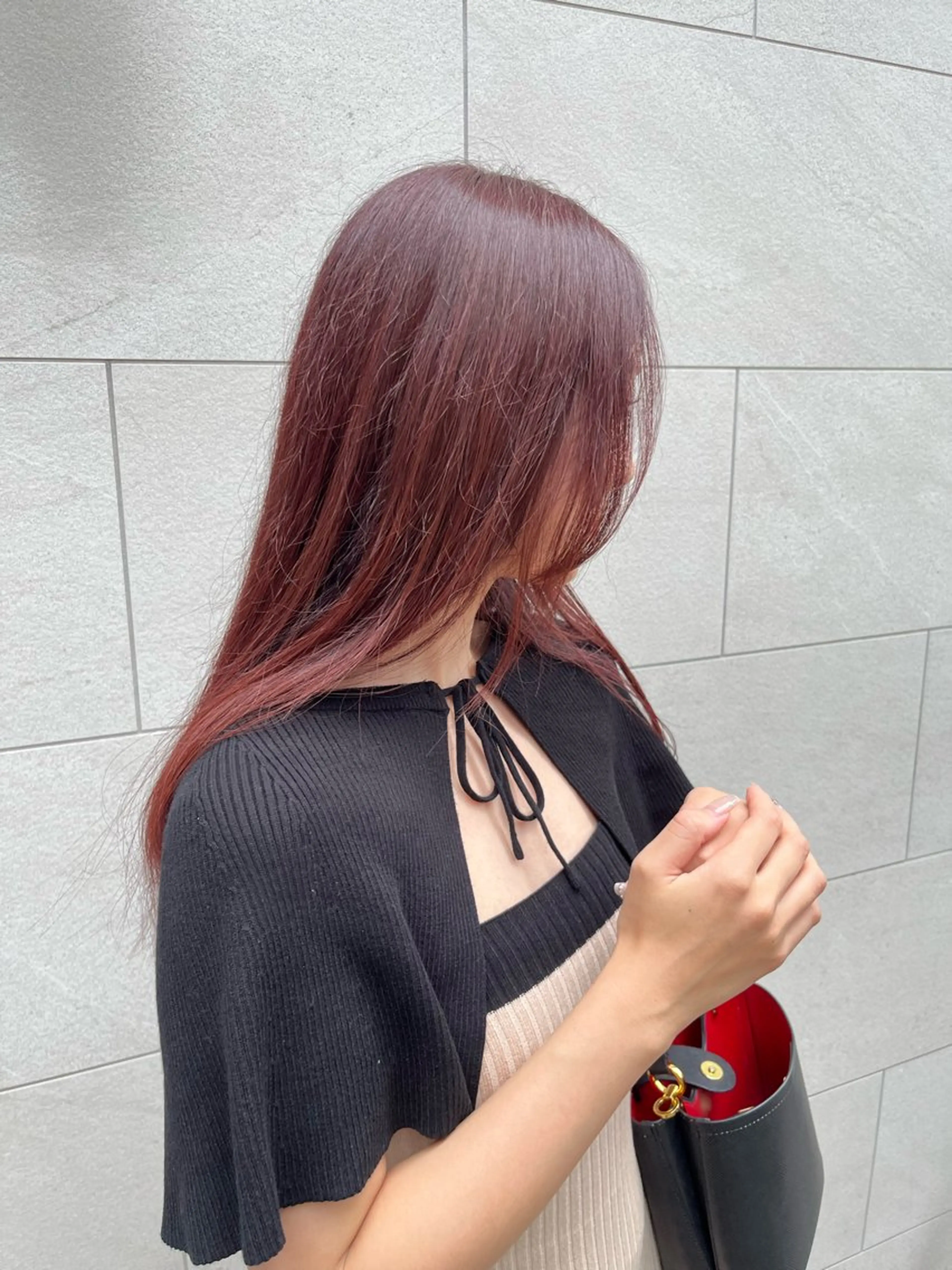 ロング カラー ブリーチ ブリーチなしカラー ピンクカラー ロング トリートメント 橘 ゆきののヘアスタイル