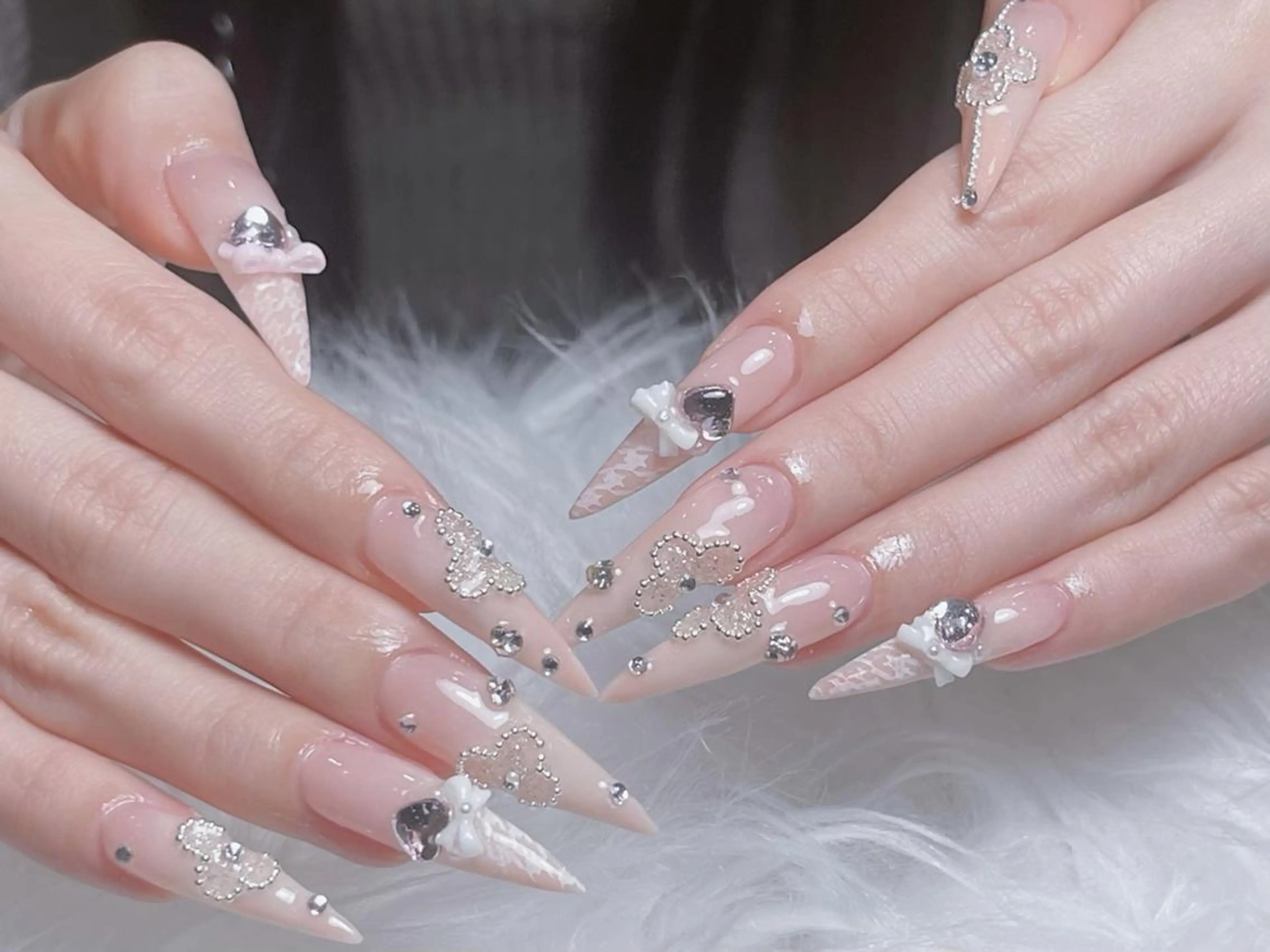 ネイル 長さ出し グラデーション 卒業式 キラキラネイル マグネットネイル Mio💖Belle Nail Salonのネイルデザイン