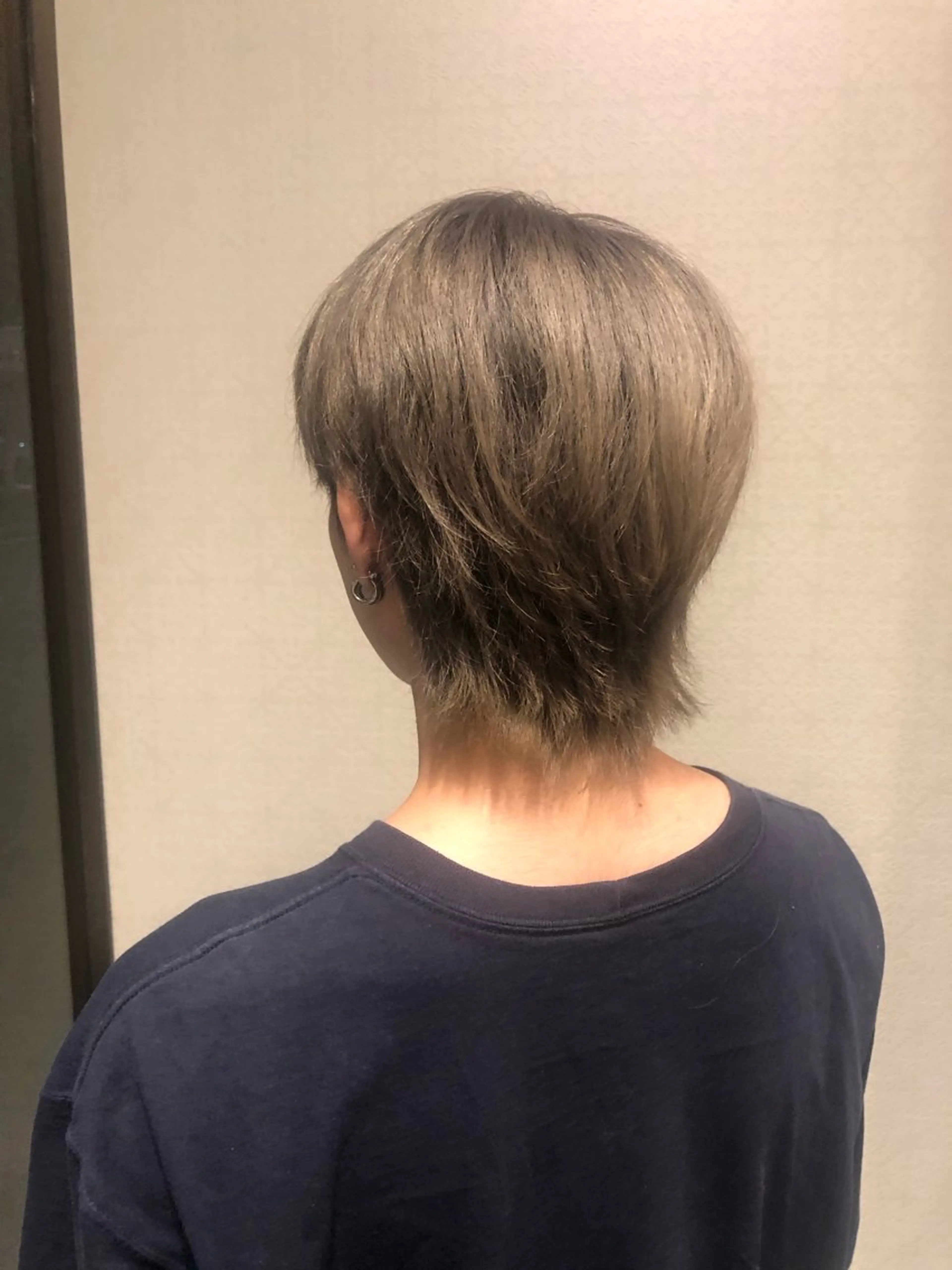 カラー メンズ グレージュ 下田 あみのヘアスタイル