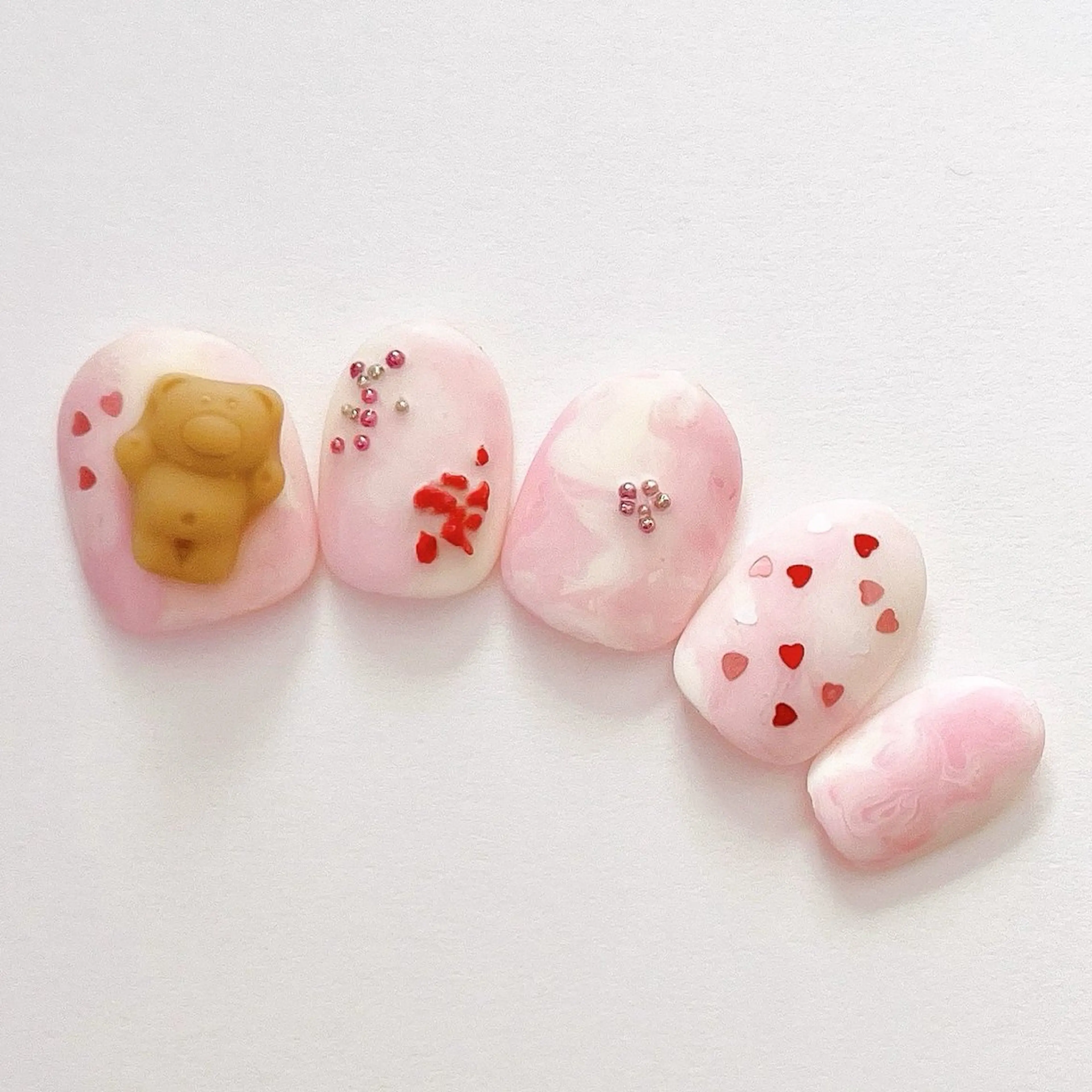 ネイル ハンドネイル いちごパフェ ゆいのネイルデザイン