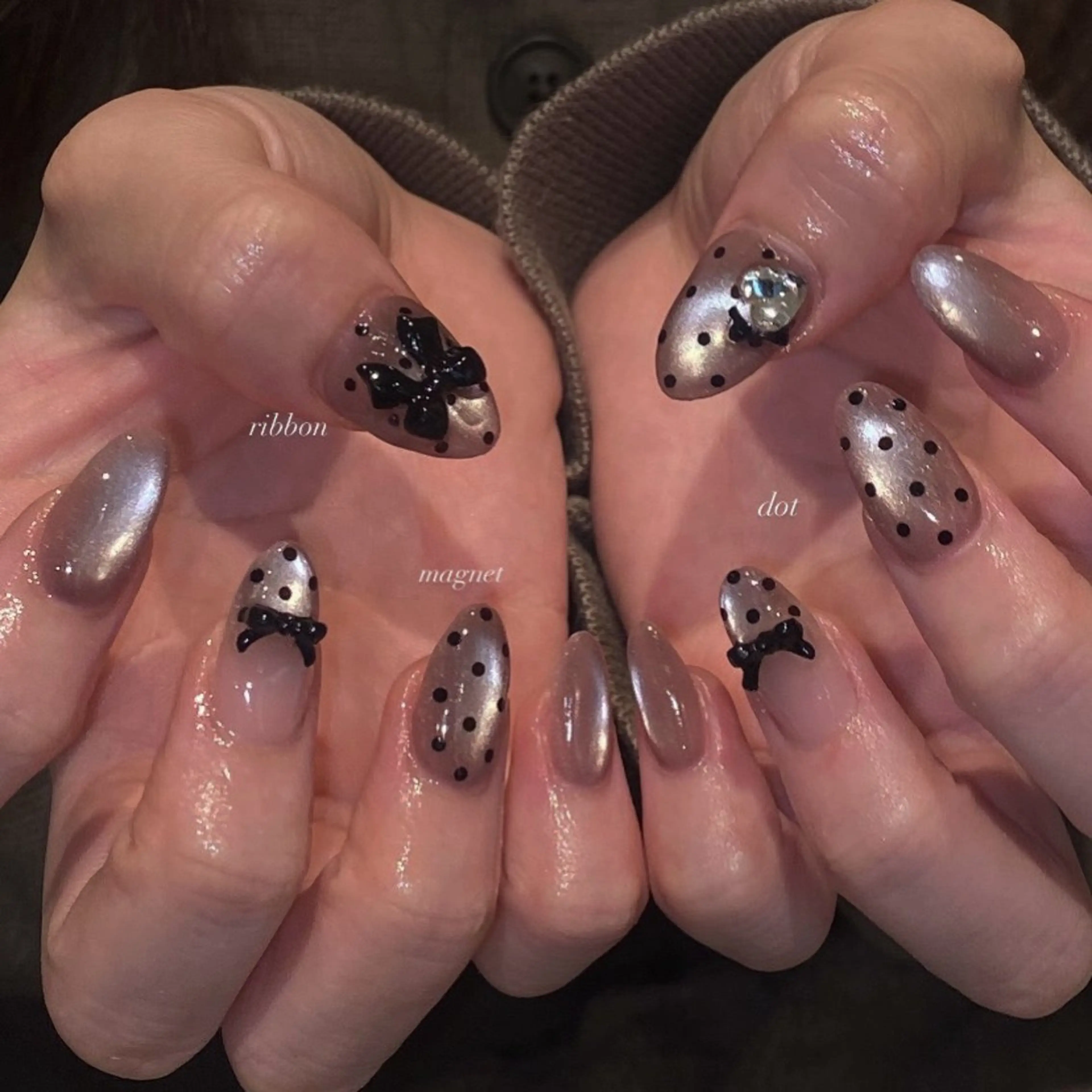 ネイル ドット ガーリー リボン ハンドネイル SALON MIMI所属・髙橋 彩乃のネイルデザイン