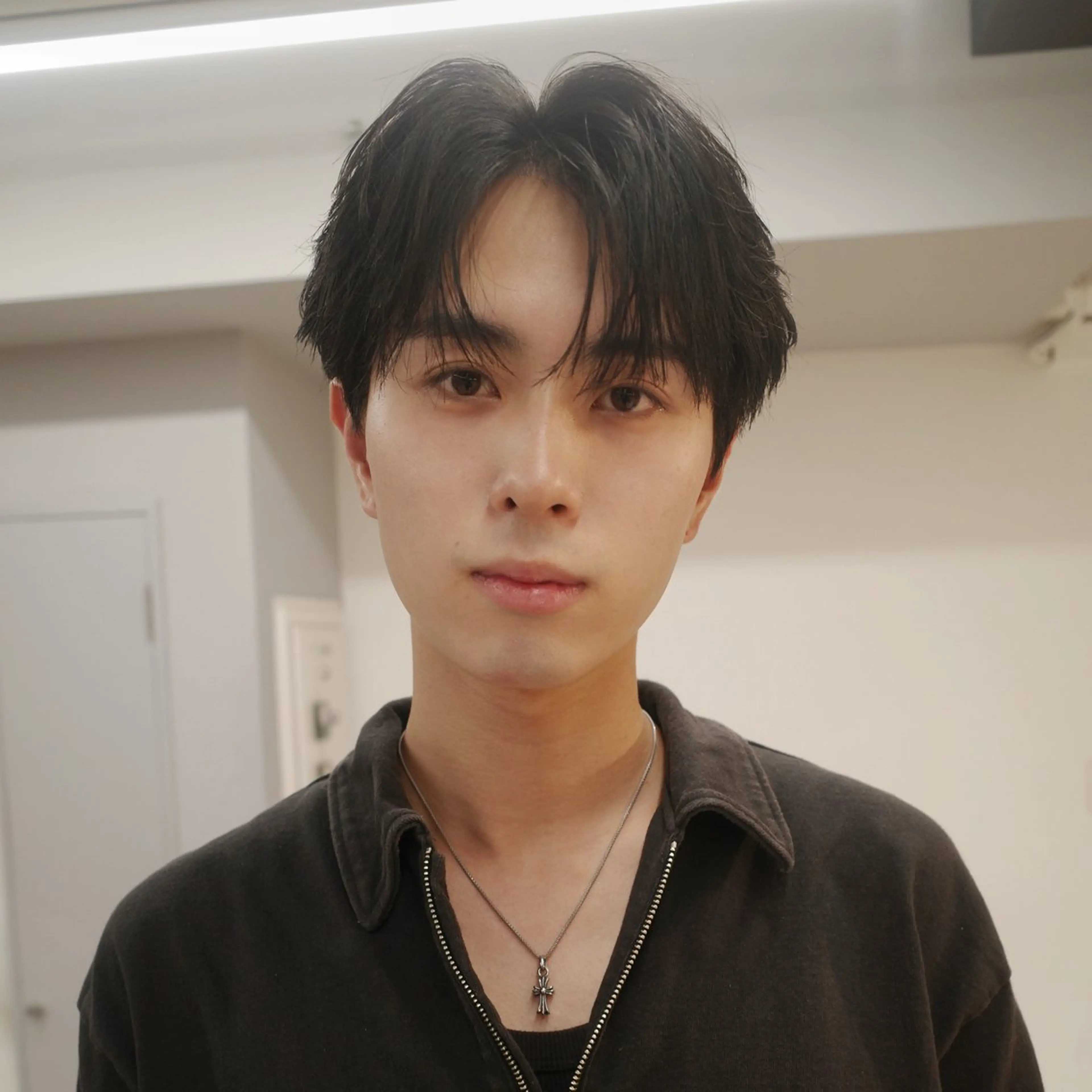 ショート パーマ くせ毛 縮毛矯正 メンズ縮毛矯正/折羽 翔也のヘアスタイル