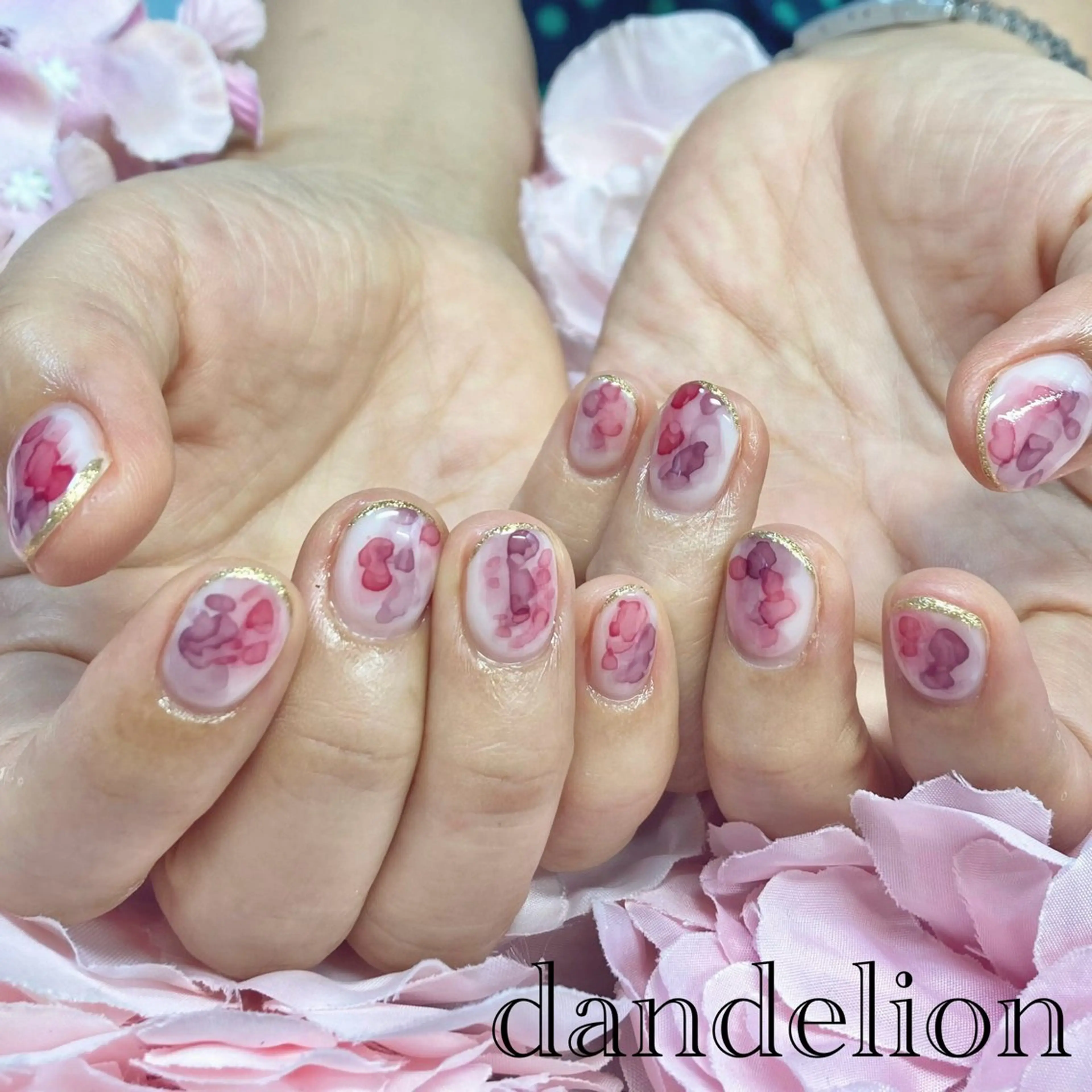 ネイル ハンドネイル ハンドケア dandelion ダンデライオンのネイルデザイン