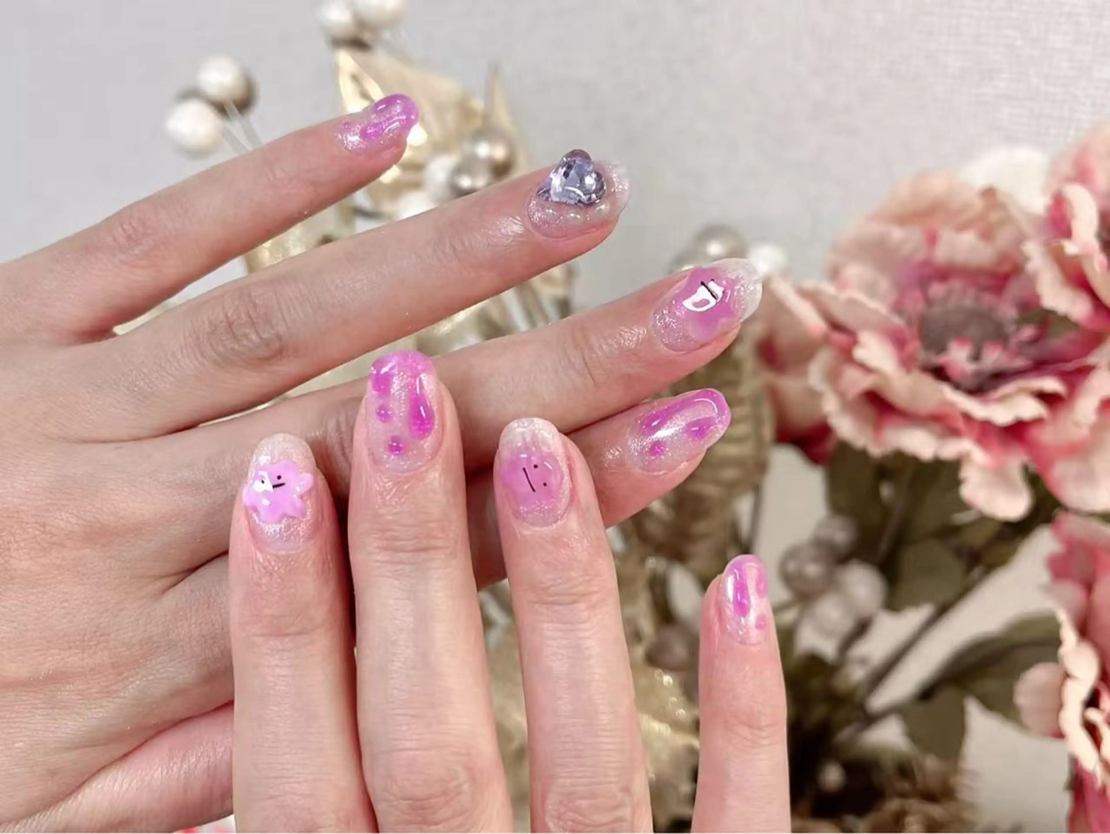 ネイル グロー ネイルのネイルデザイン