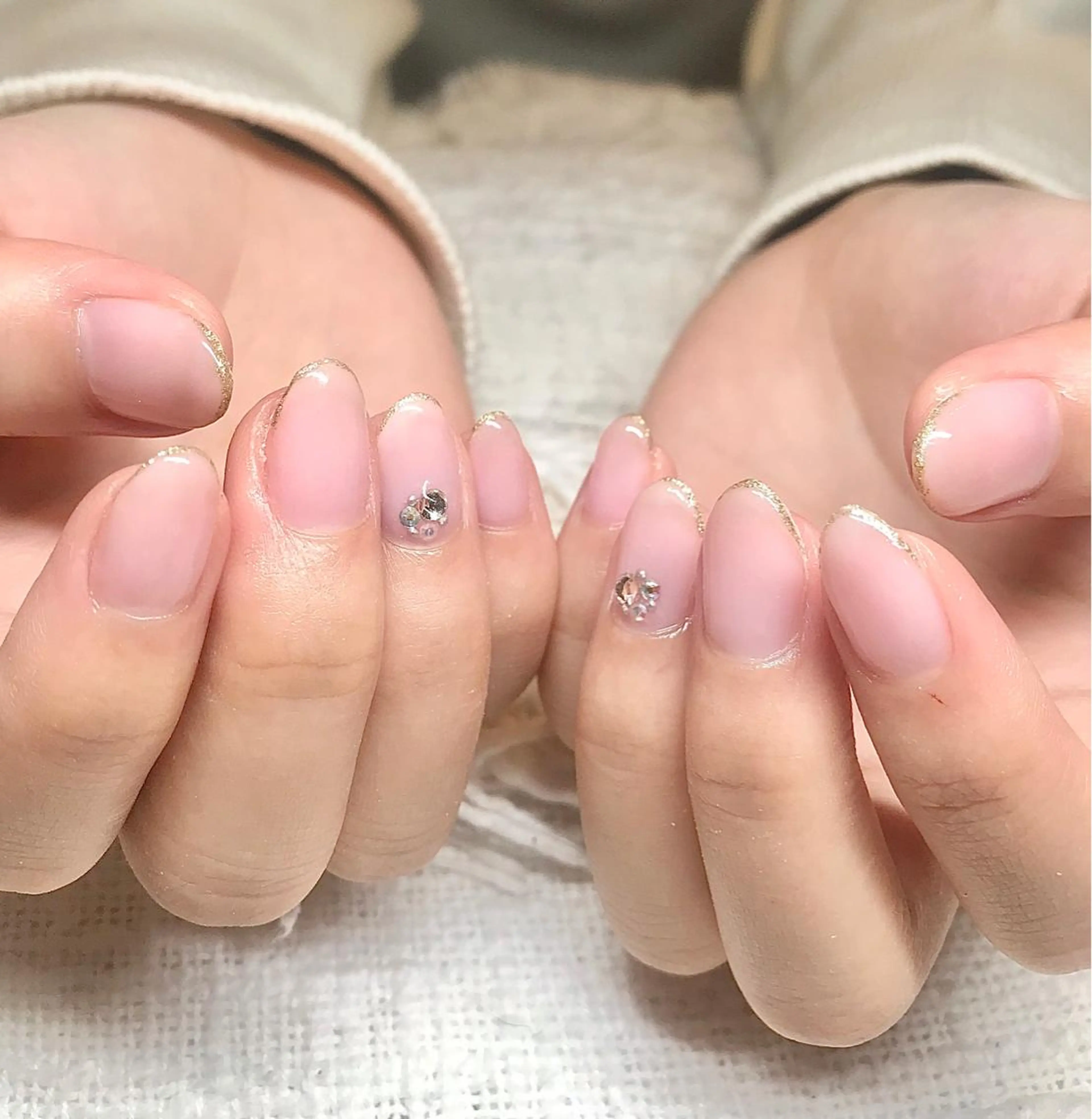 ミディアム カラー パーマ ヘアアレンジ メンズ ネイル マツエク・マツパ ベージュカラー ハンドネイル ハンドケア nail&eye Aoのマツエク・マツパデザイン