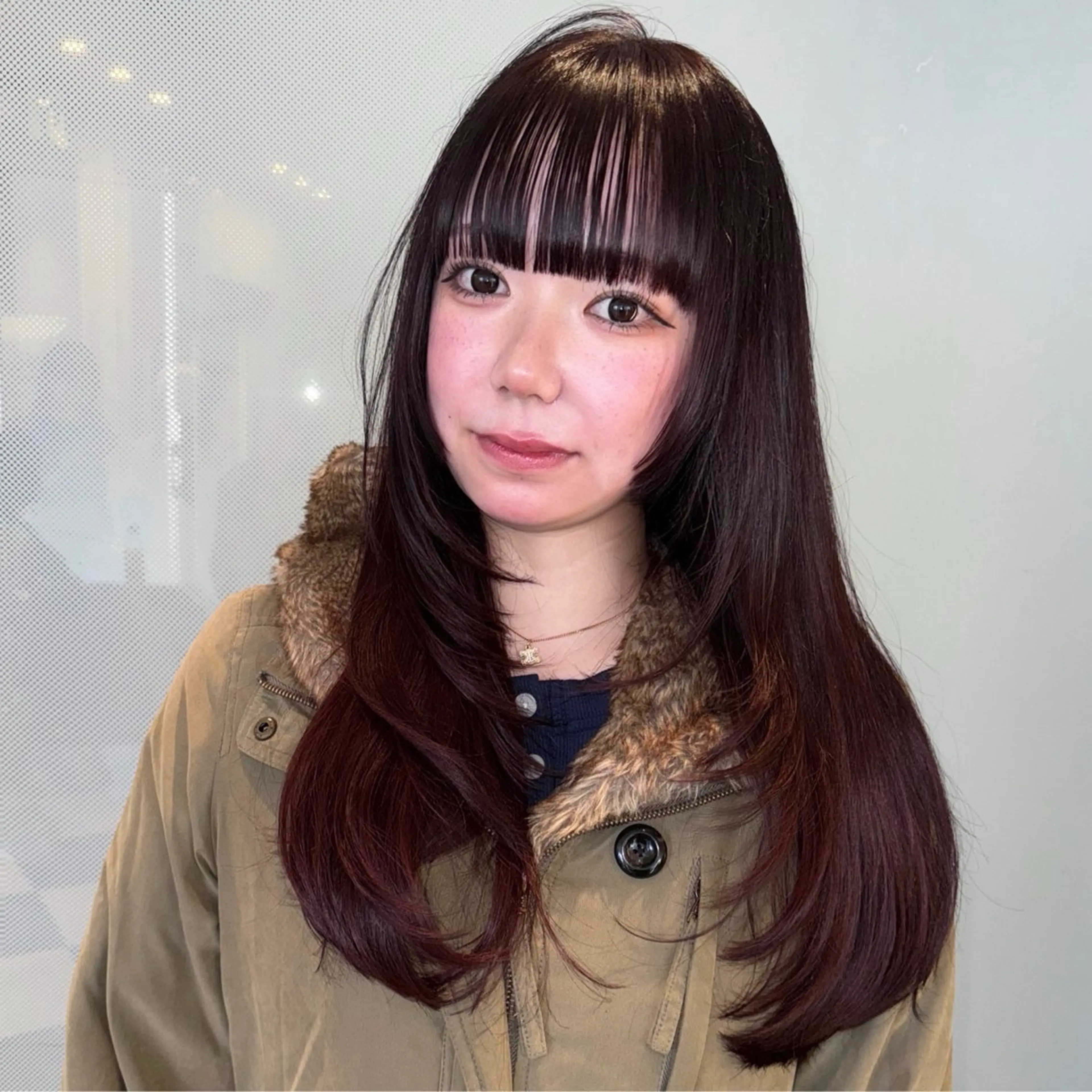 ロング anna 韓国レイヤ ー/ ハッシュカットのヘアスタイル