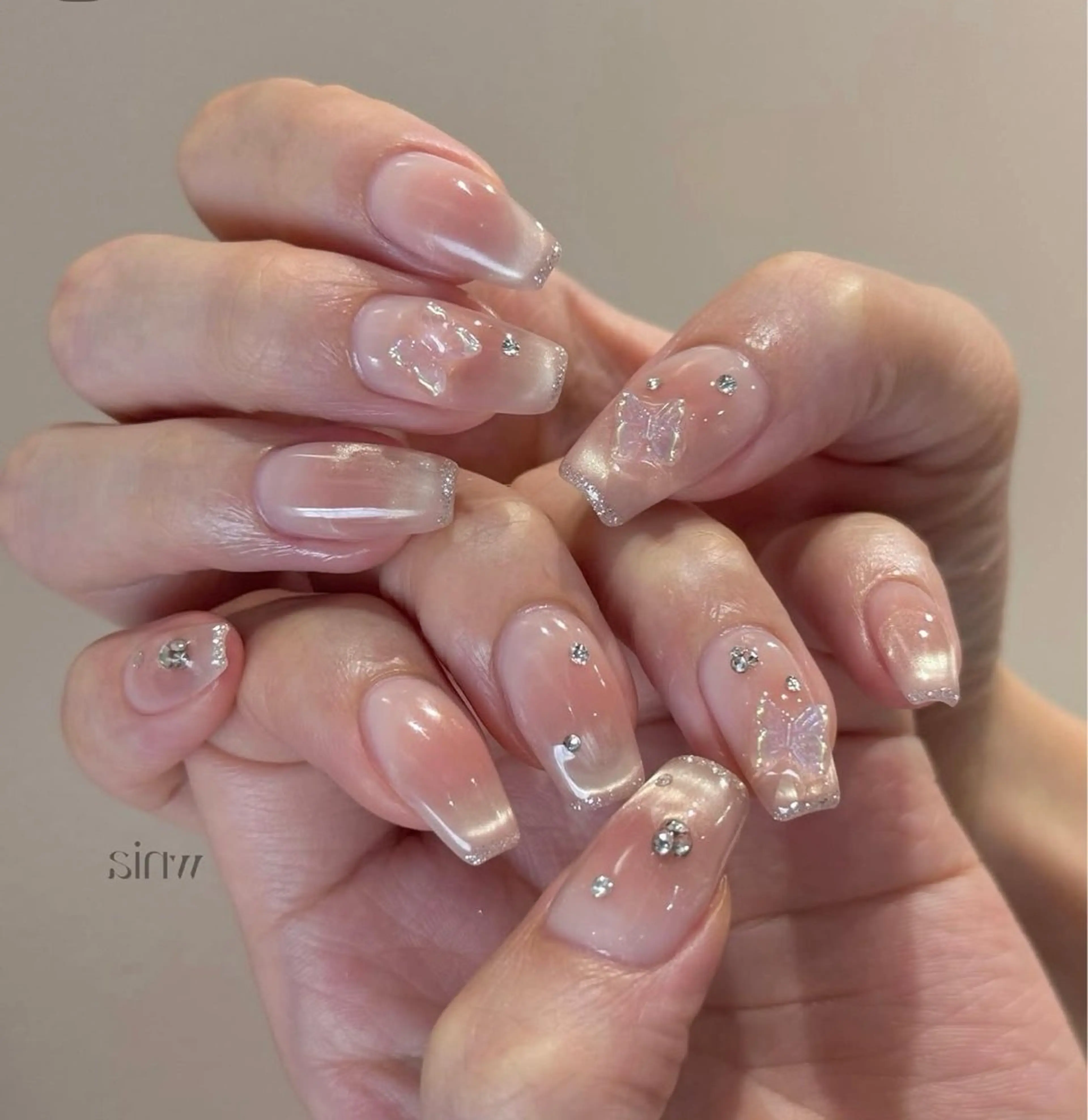 ネイル 韓国ネイル 持ち込み ニュアンスネイル ネイルチップ ハンドネイル TABI ANA.CHUOのネイルデザイン