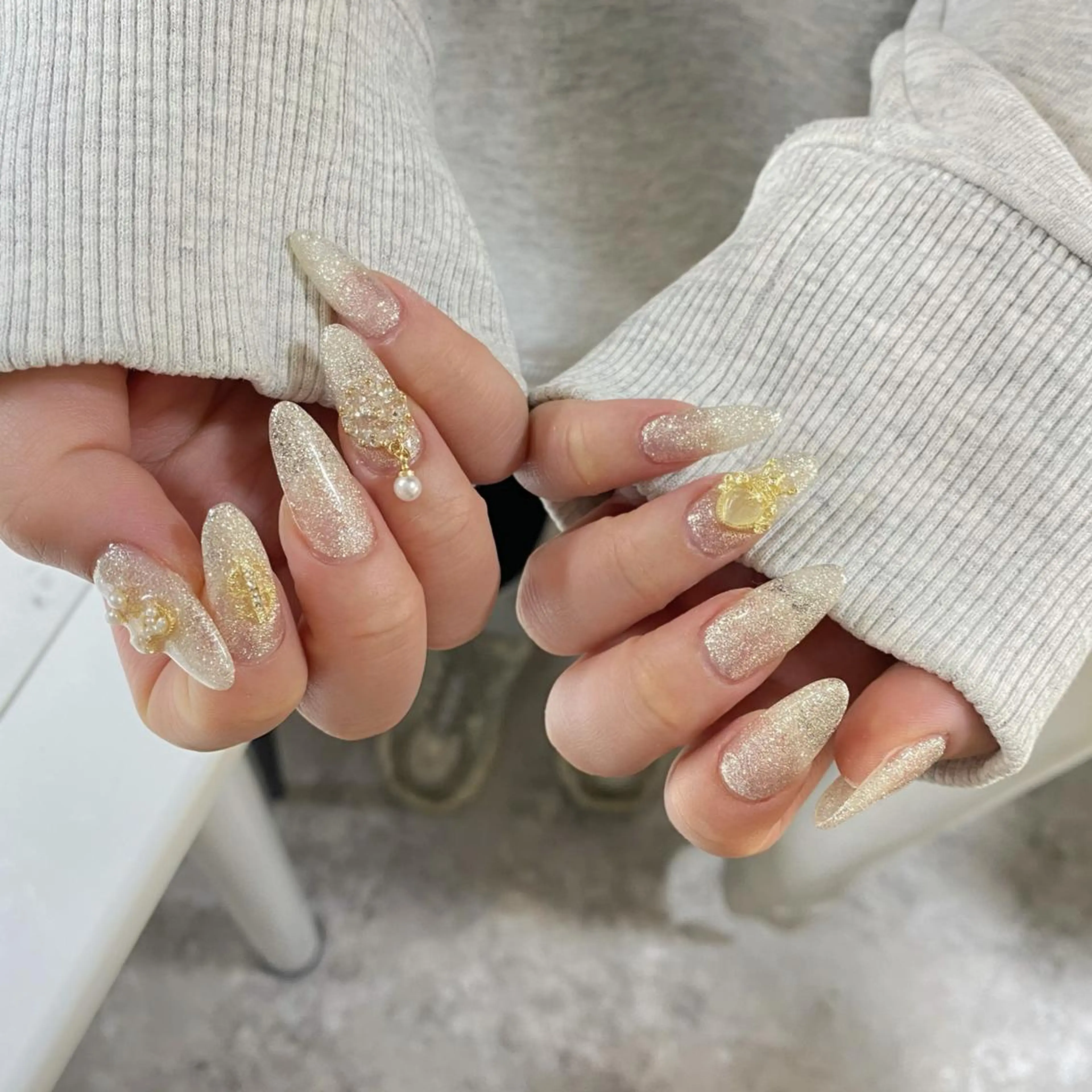 ネイル ハンドネイル ハンドケア 🦋 Queenieのネイルデザイン