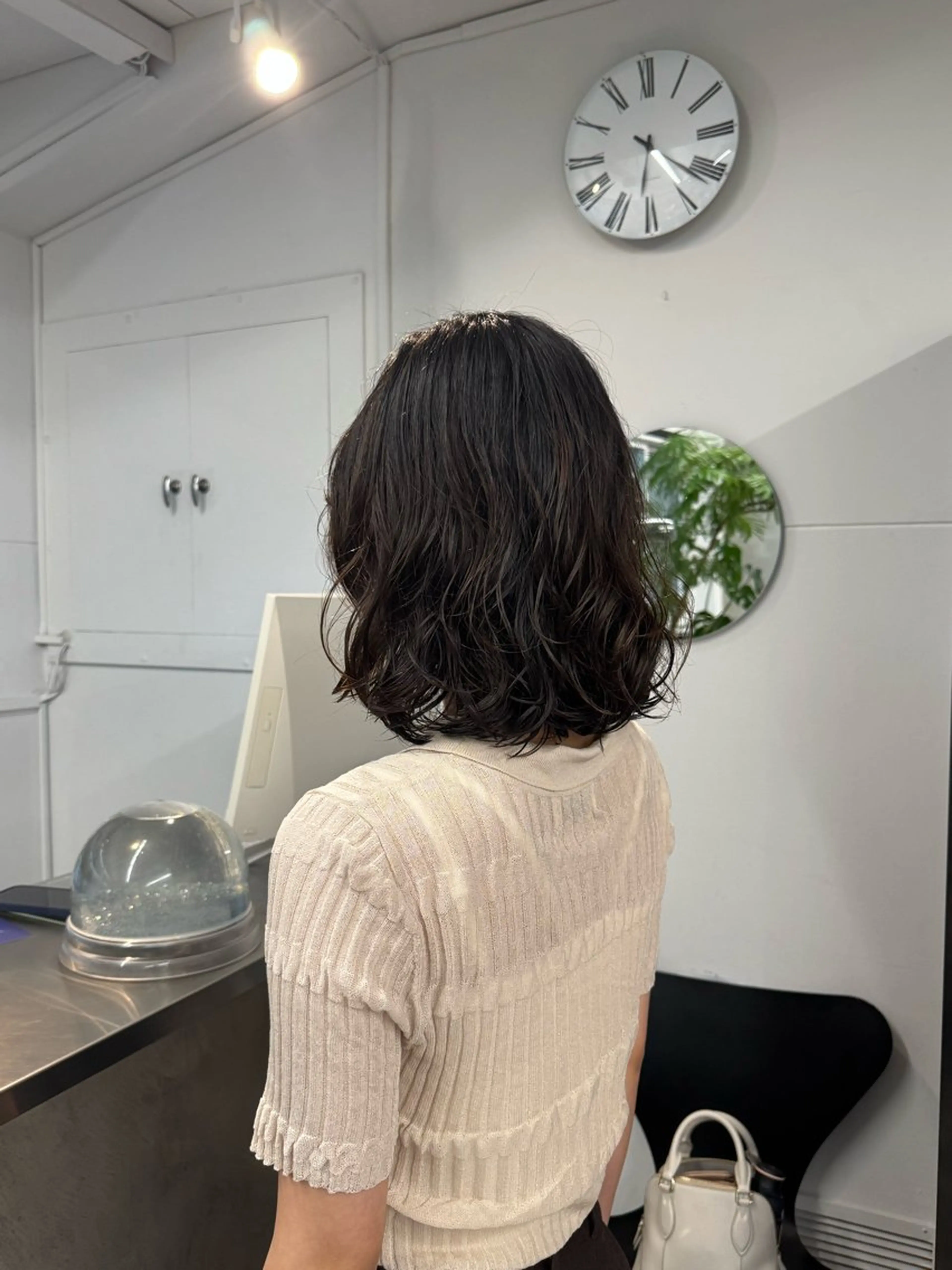 ミディアム パーマ INORI|レイヤー |ハッシュカットのヘアスタイル