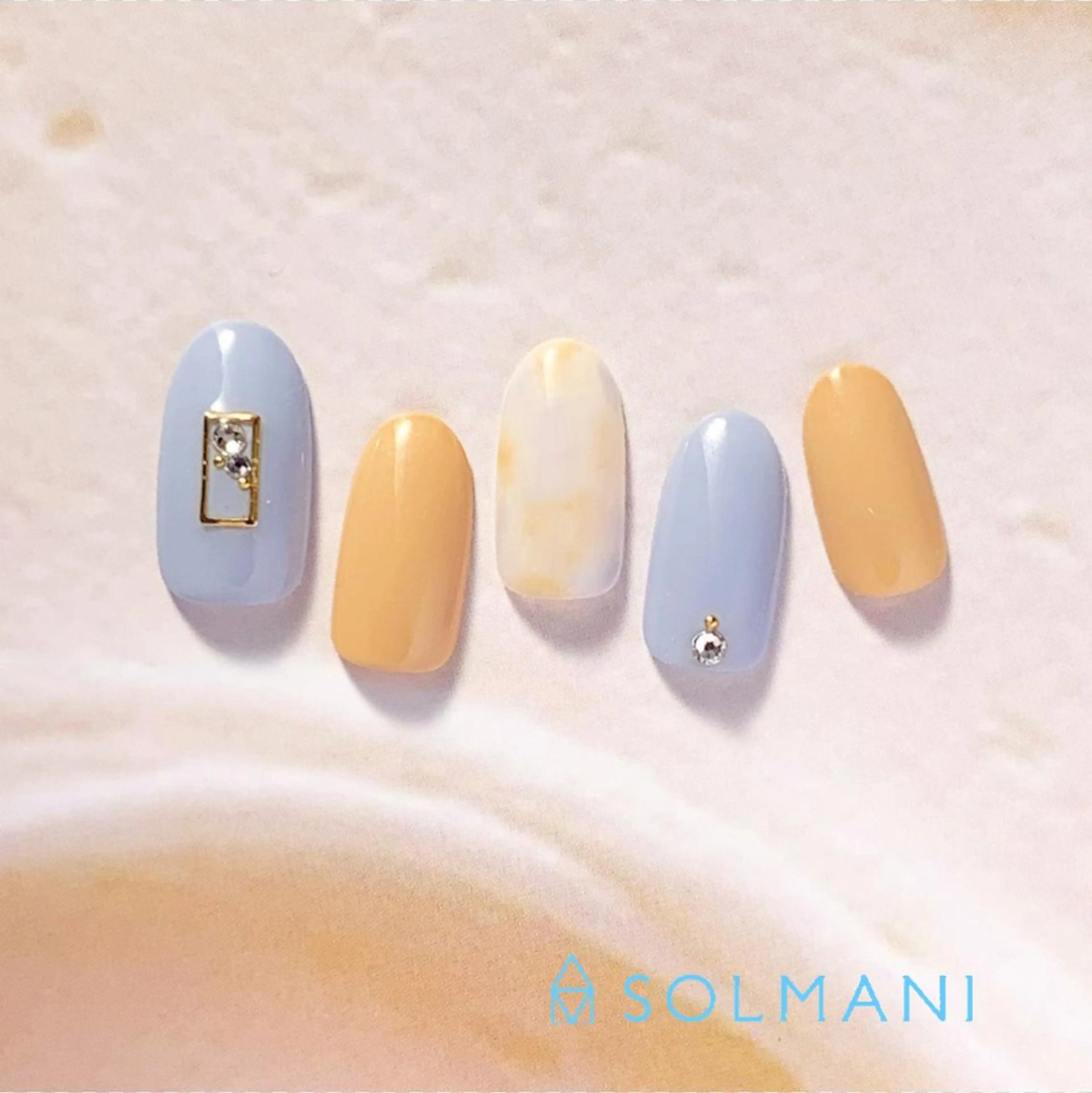 ネイル シンプルネイル SOLMANI 予約担当のネイルデザイン