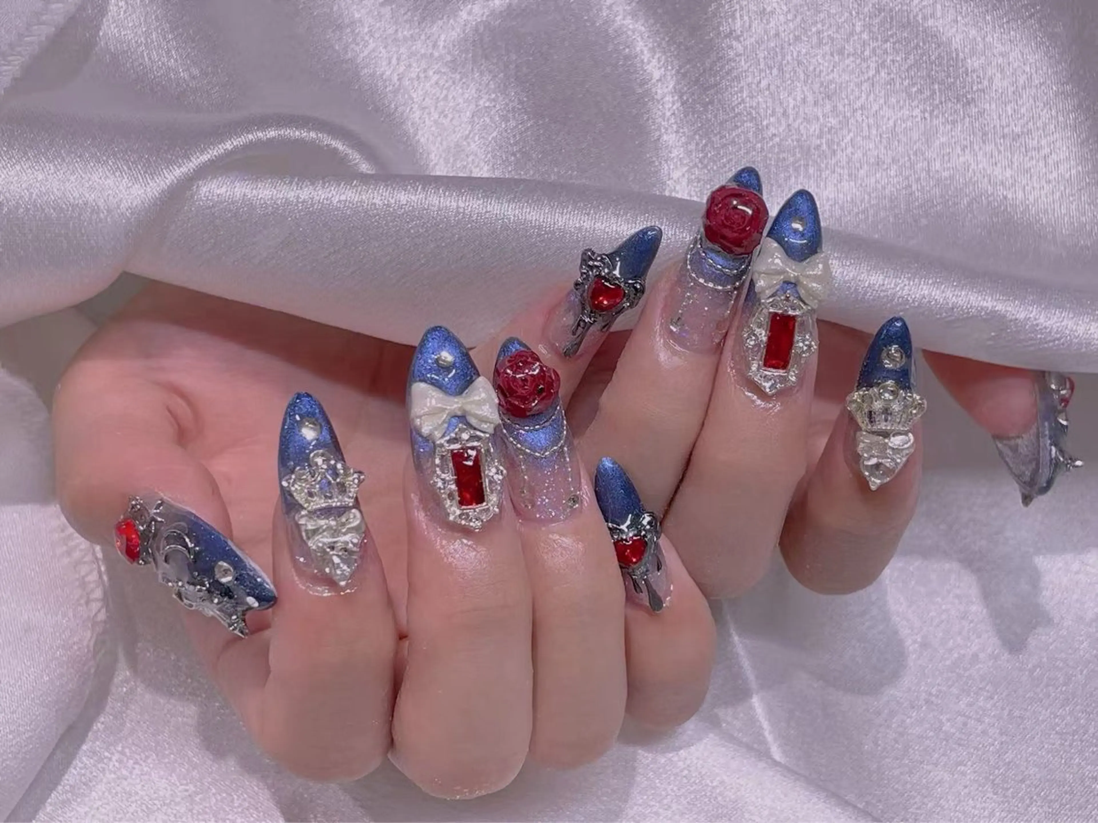 ネイル M2ネイルサロン【長さ出し&フィルイン導入店】所属・長さ出し専門店 RIRIのネイルデザイン