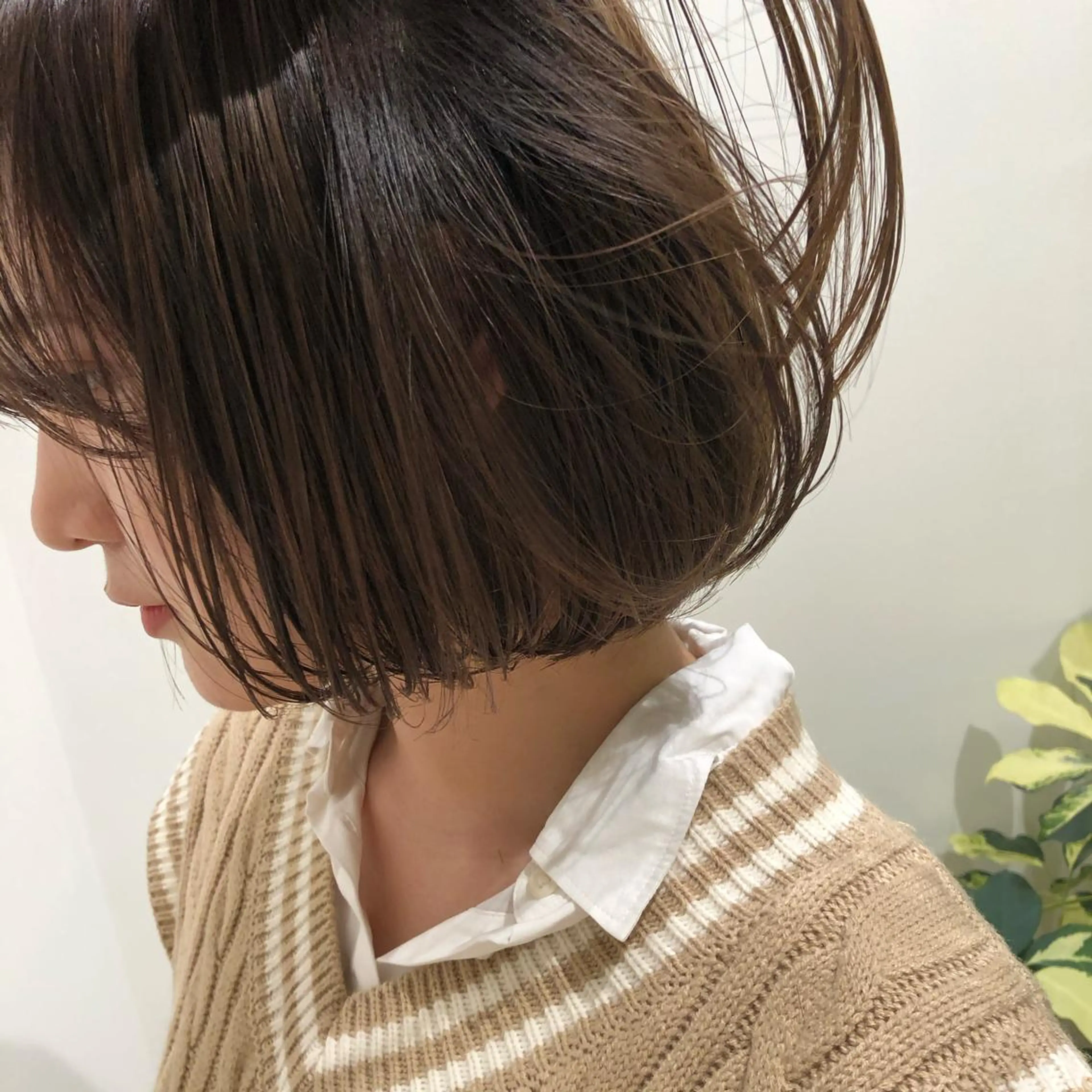 ショート カラー アッシュ ベージュカラー グレージュ カット トリートメント ボブ/レイヤー/ケア パーマ/リュウタのヘアスタイル