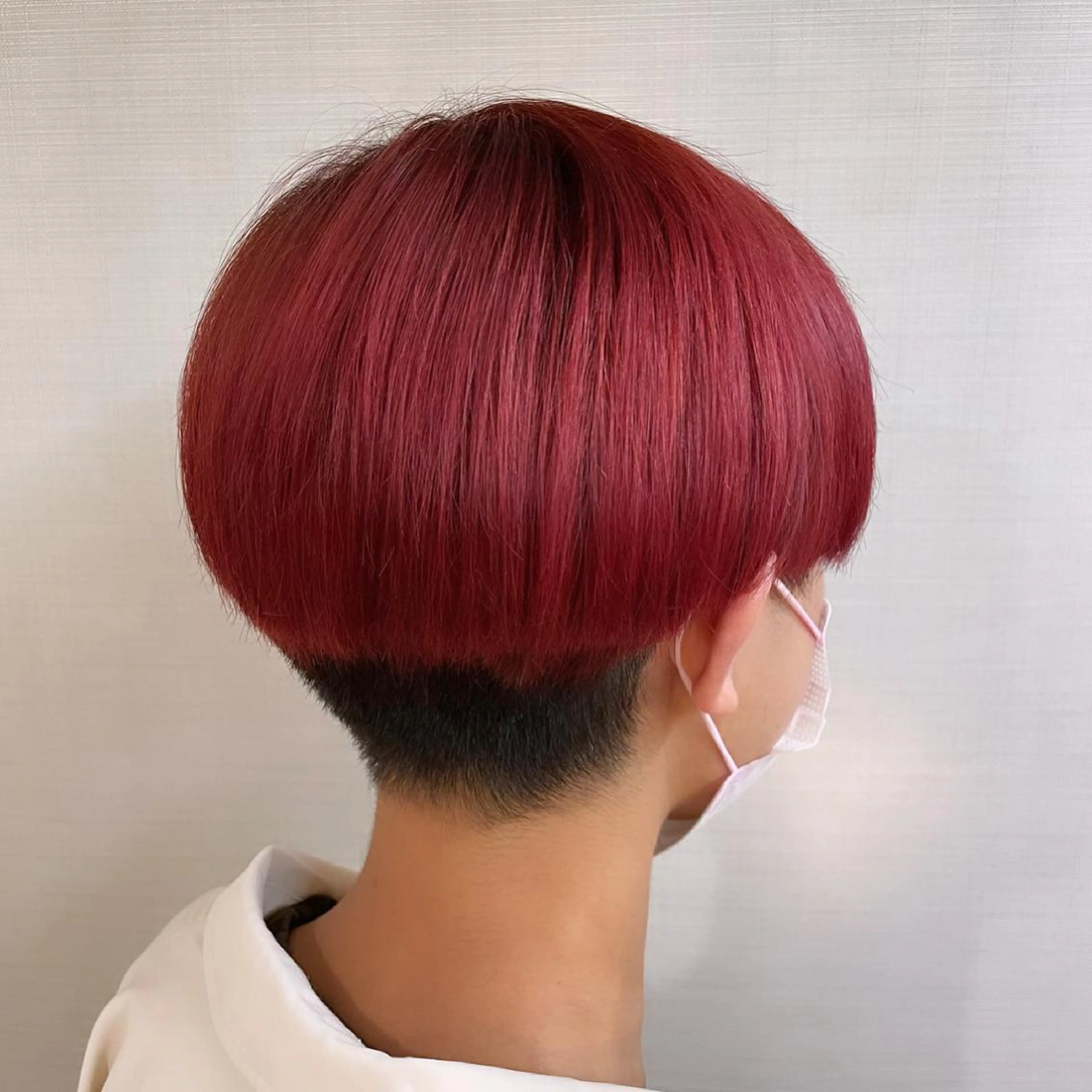 ショート ヘアカラー 近藤 楓花のヘアスタイル