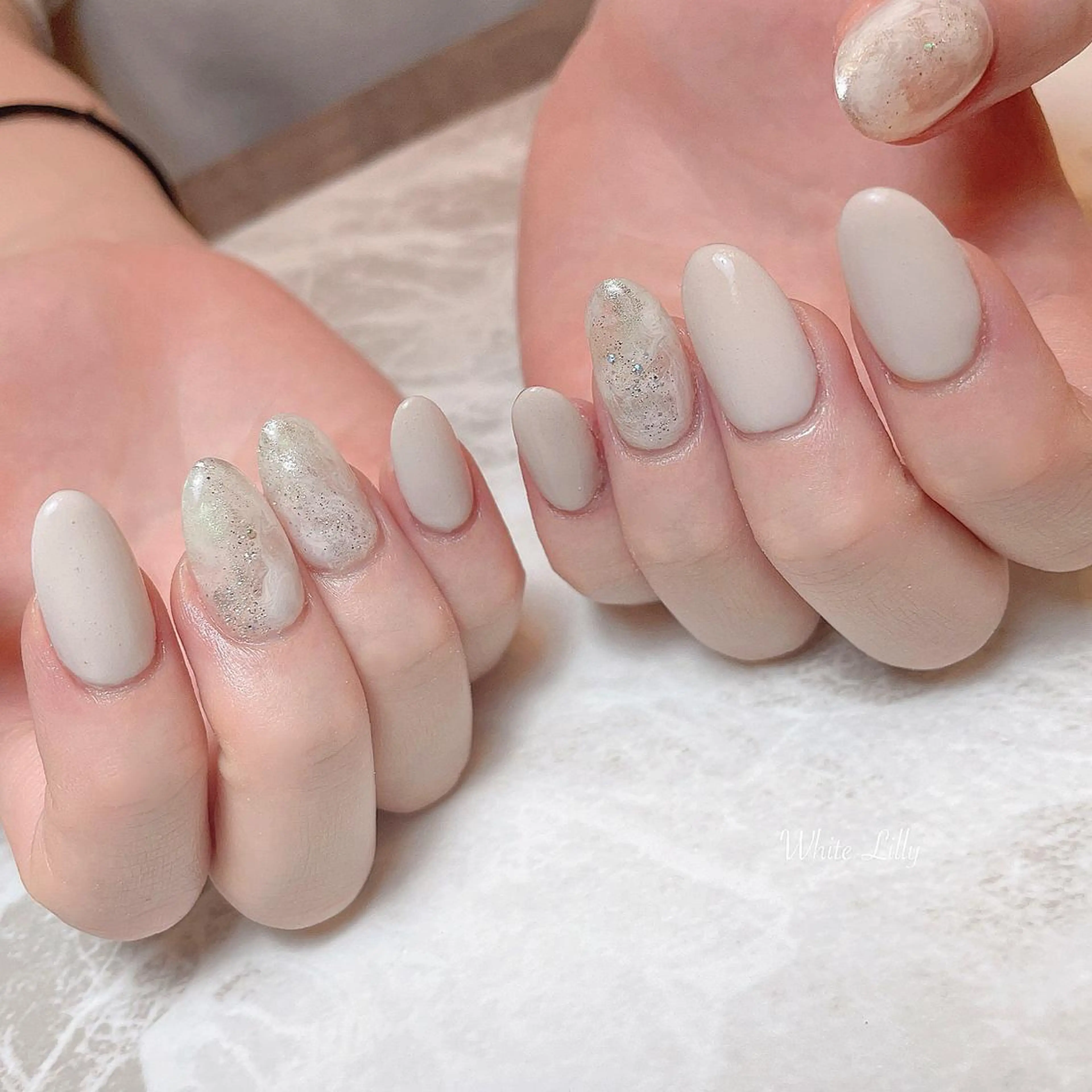 ネイル ニュアンスネイル ホワイト ハンドネイル White lily所属・牧田 雅世のネイルデザイン