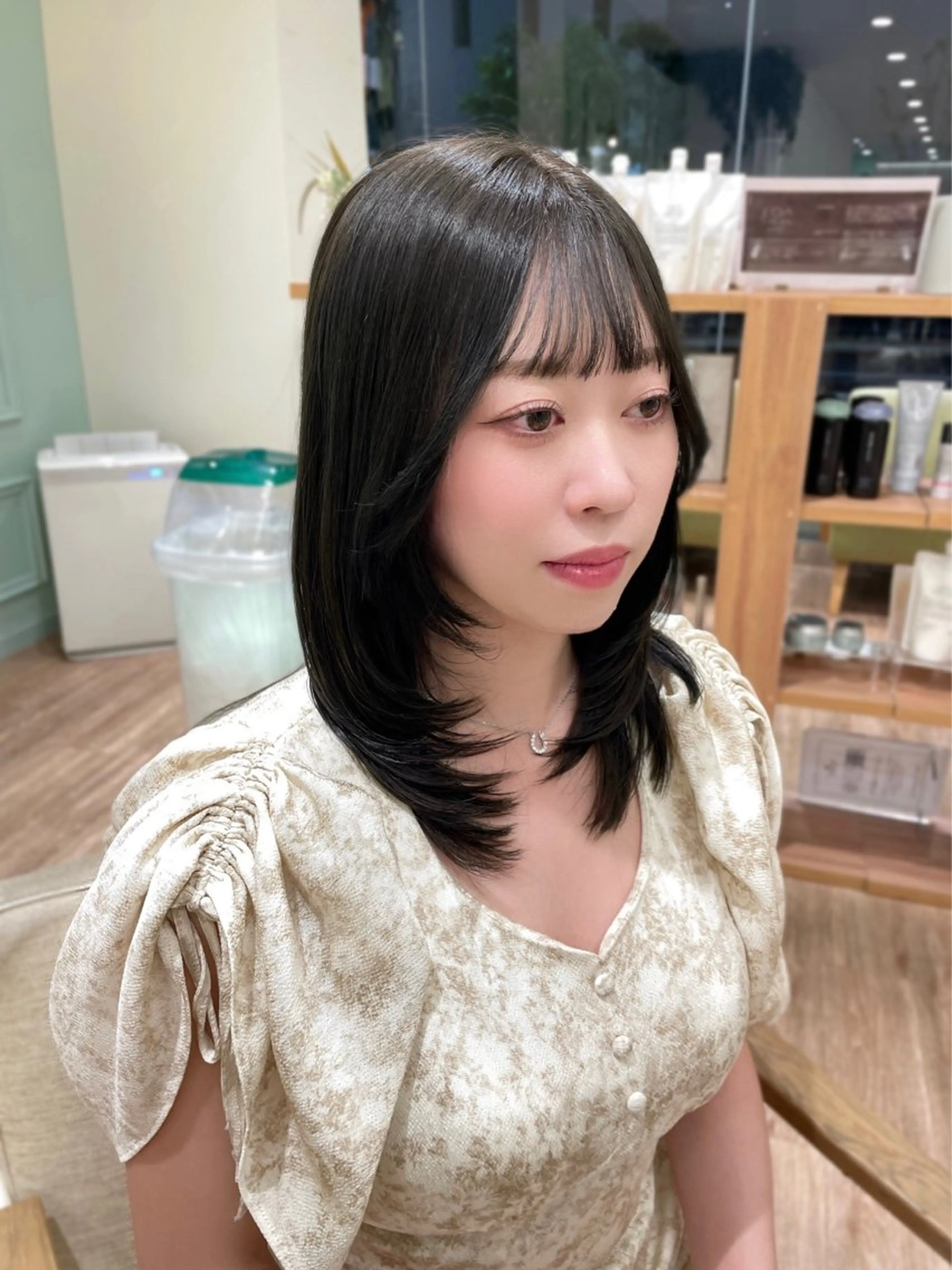 セミロング カット ヘアカラー 韓国／大宮／レイヤー 🤍AYA🤍のヘアスタイル