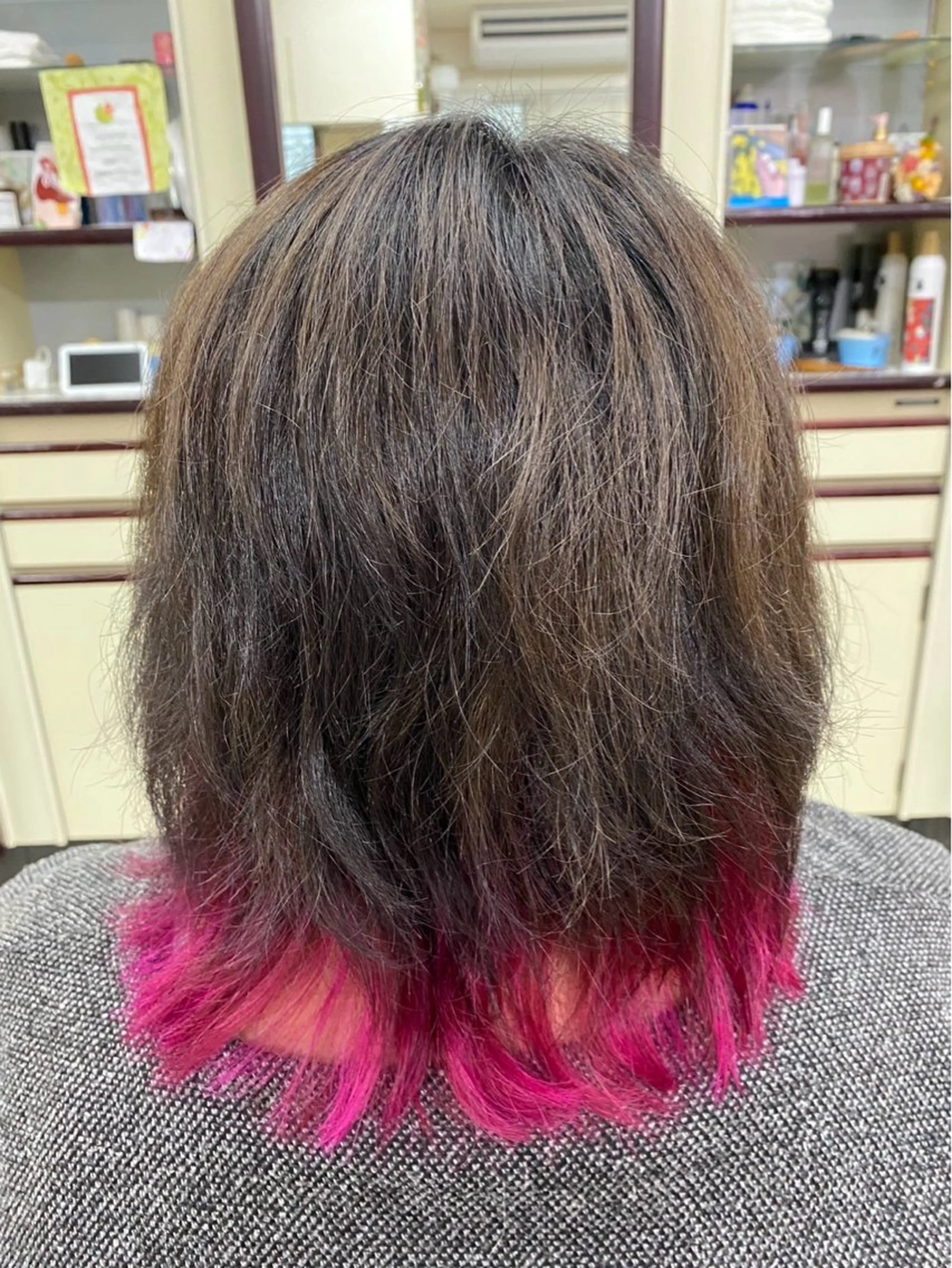 カラー 竹内 秀美のヘアスタイル