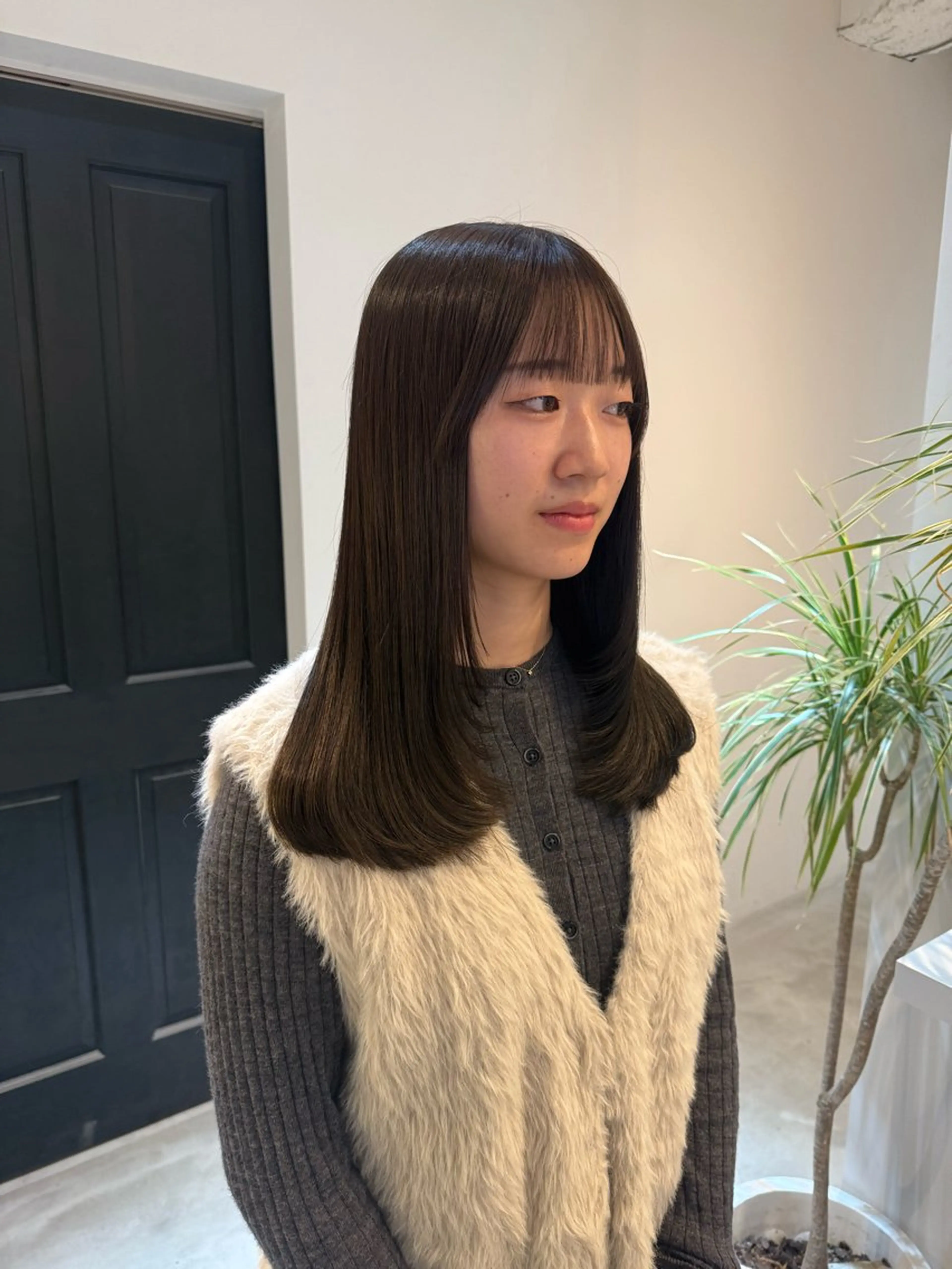 ミディアム カット ヘアカラー トリートメント ALLYS 渋谷店所属・最高級の艶のある カラーmei🎨のヘアスタイル