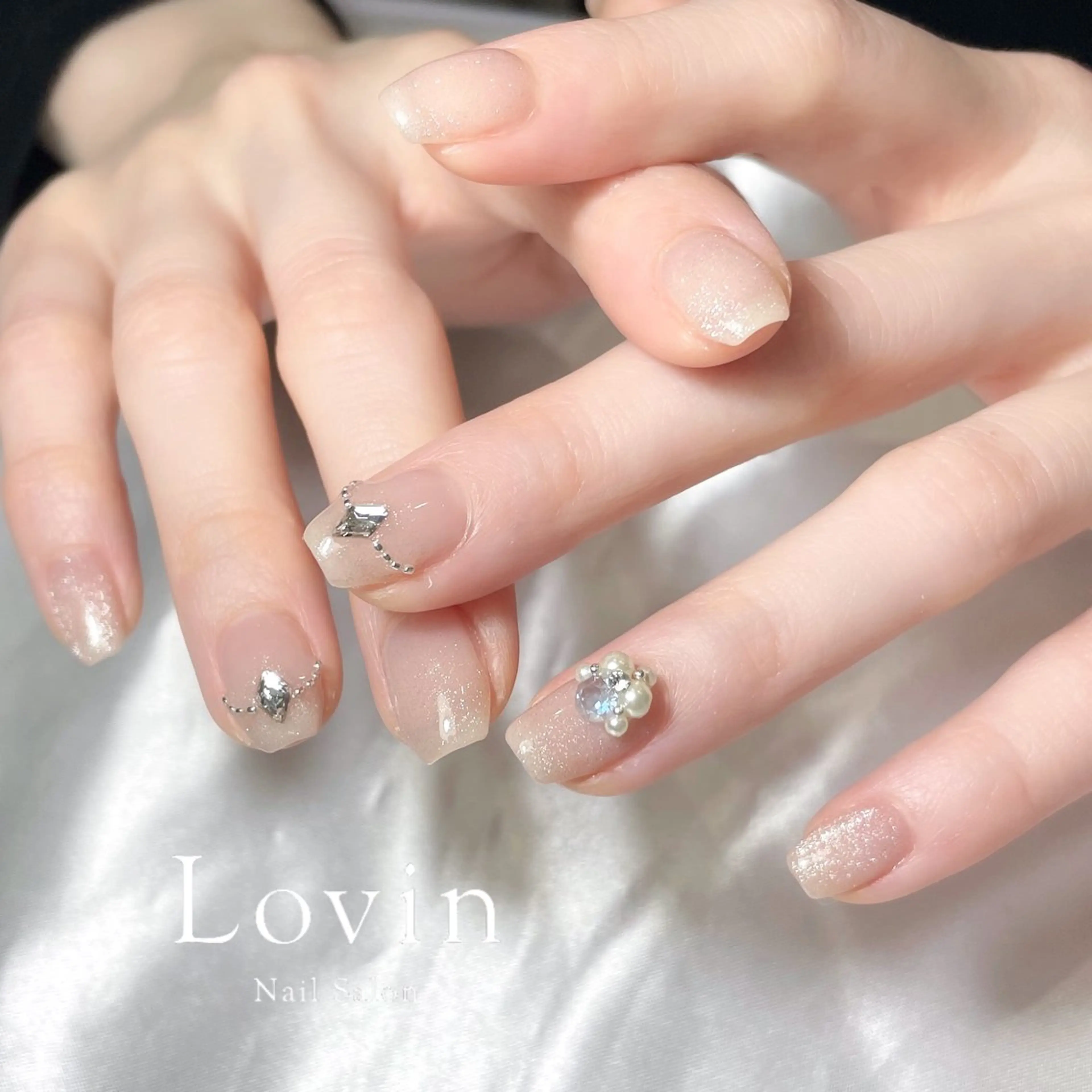 ネイル ジェルネイル キラキラネイル オフィスネイル パラジェル パラジェル認定サロンk-two nail所属・Azegami Minaのネイルデザイン