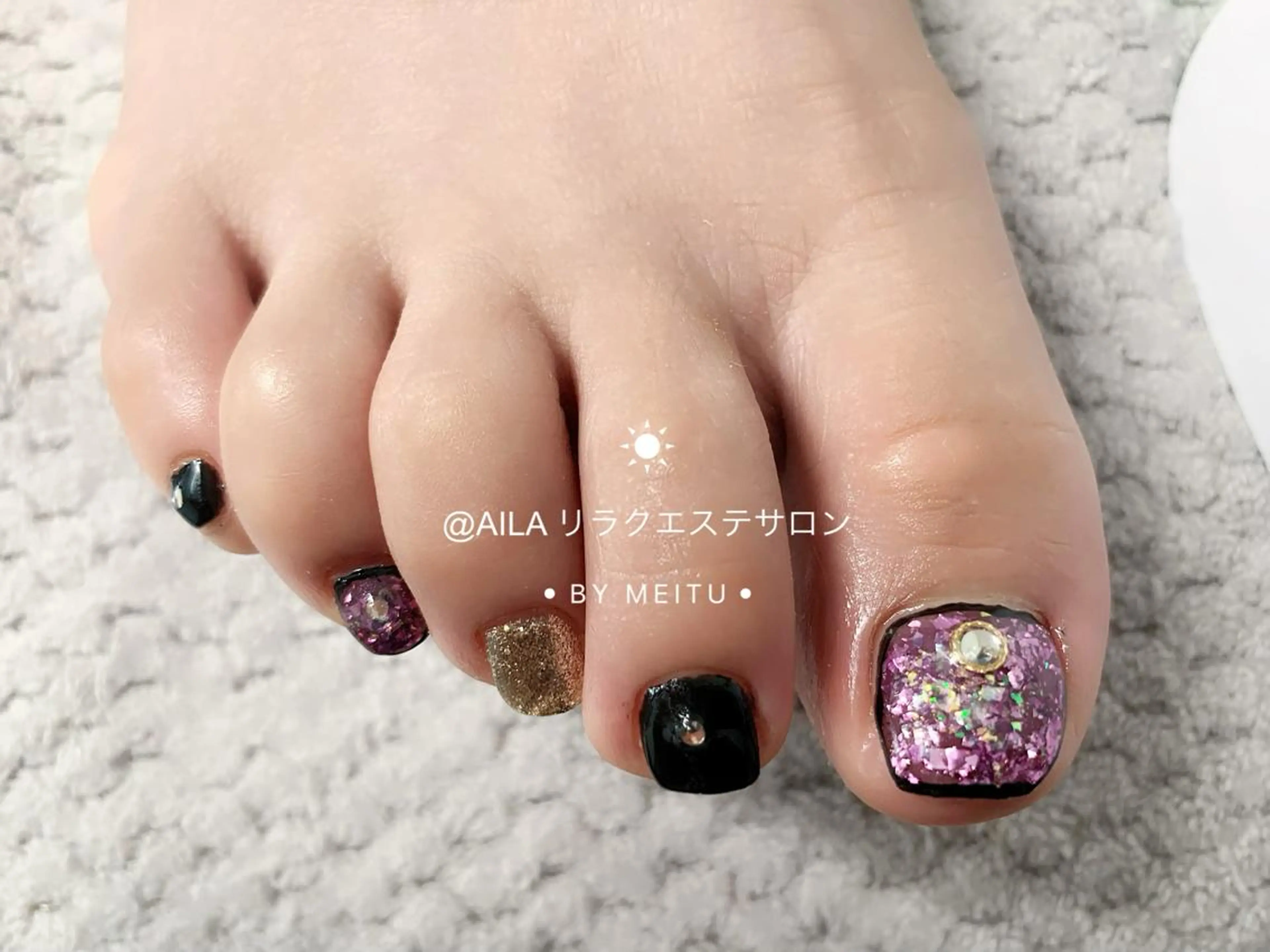 ネイル キラキラネイル フットネイル Kira Nailのネイルデザイン