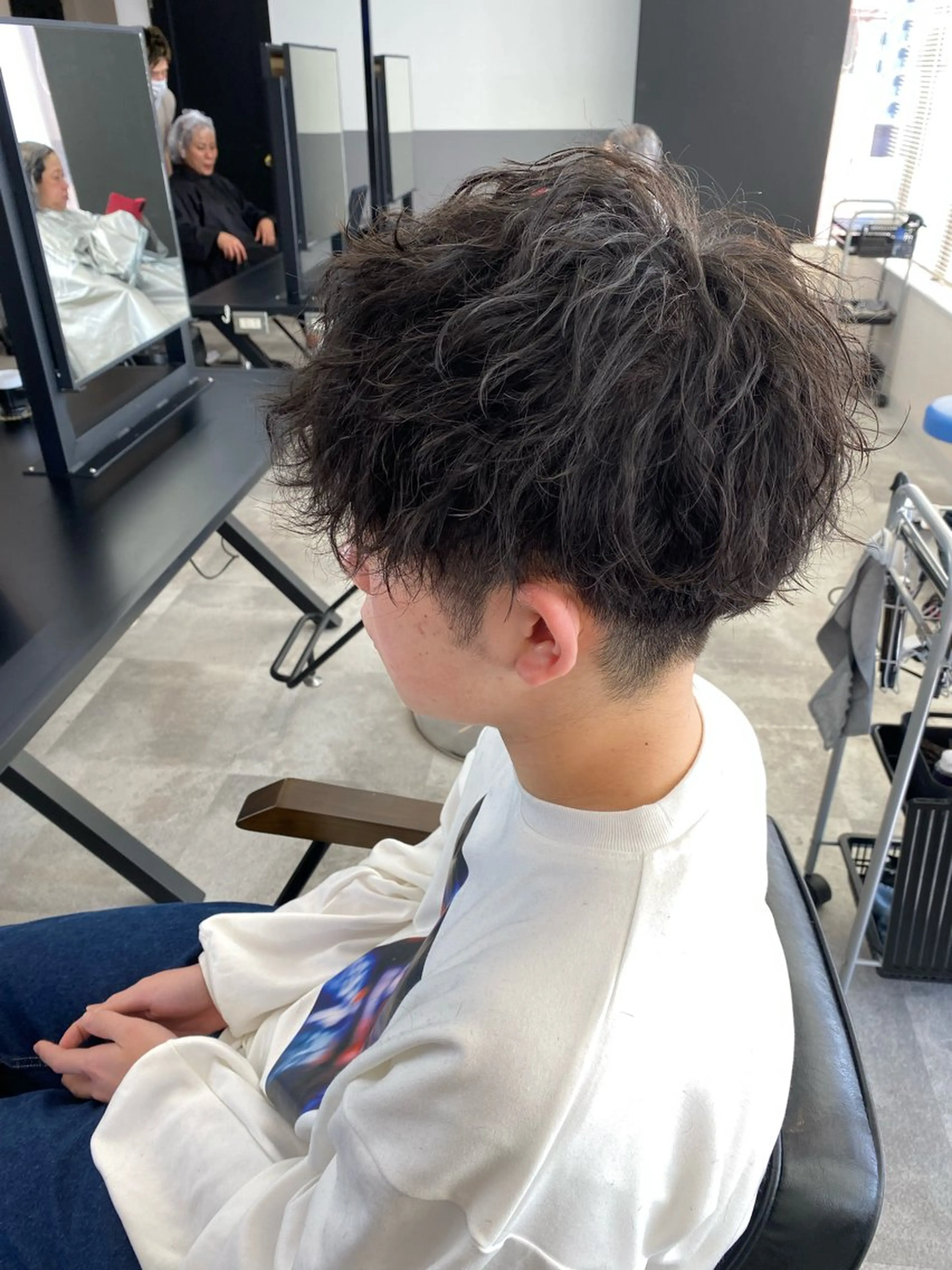 ミディアム カット パーマ ROI 【ロイ】のヘアスタイル