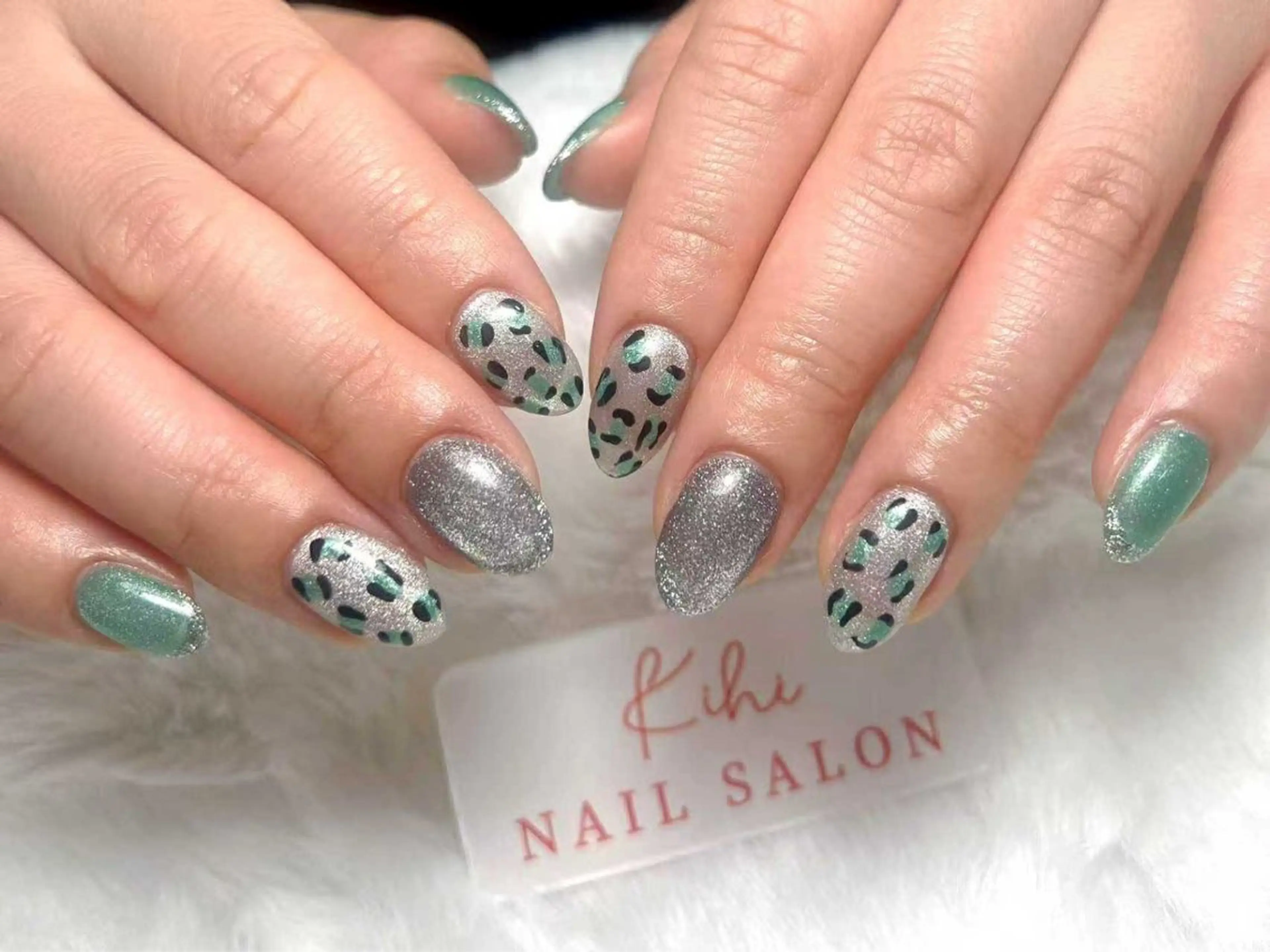 ネイル アートネイル フレンチネイル ジェルネイル グラデーション 韓国ネイル ハンドネイル ハンドケア さくら💮💮 【オフ無料】のネイルデザイン