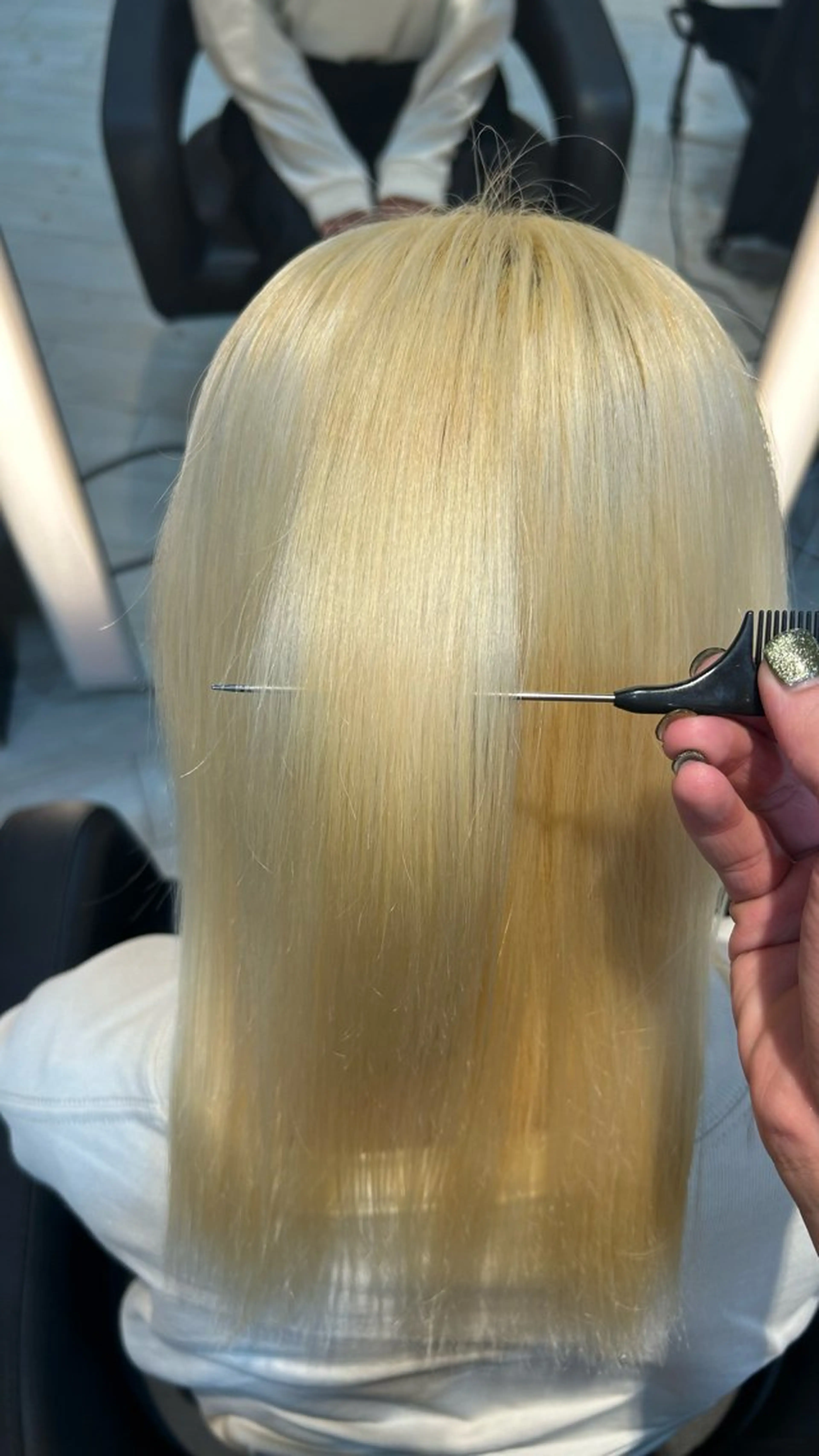 セミロング カラー ブリーチ ヘアカラー トリートメント 有働由良／ハイトーン ／韓国メンズヘアのヘアスタイル