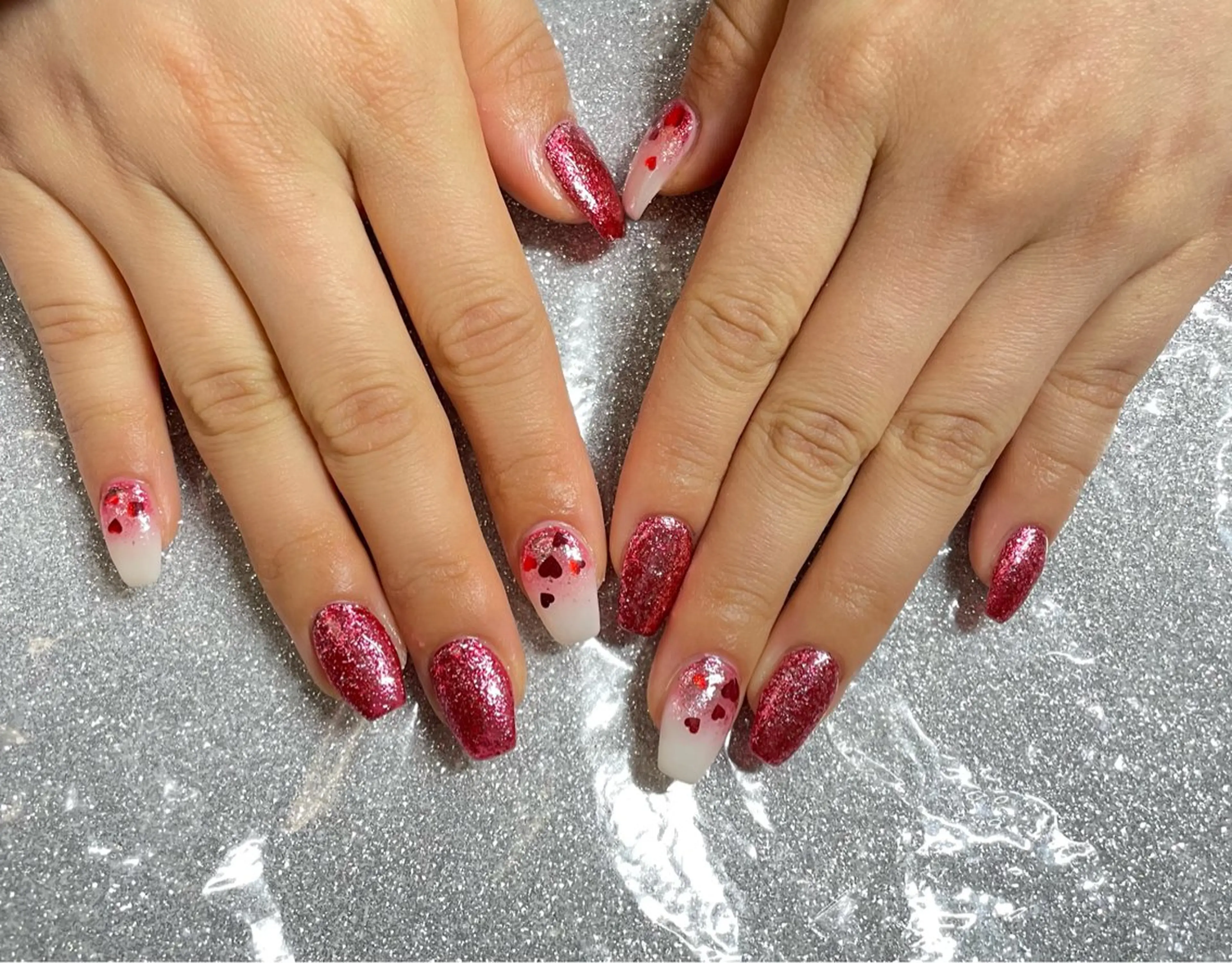 ネイル ハンドネイル VIERU 🌈🎀💖のネイルデザイン