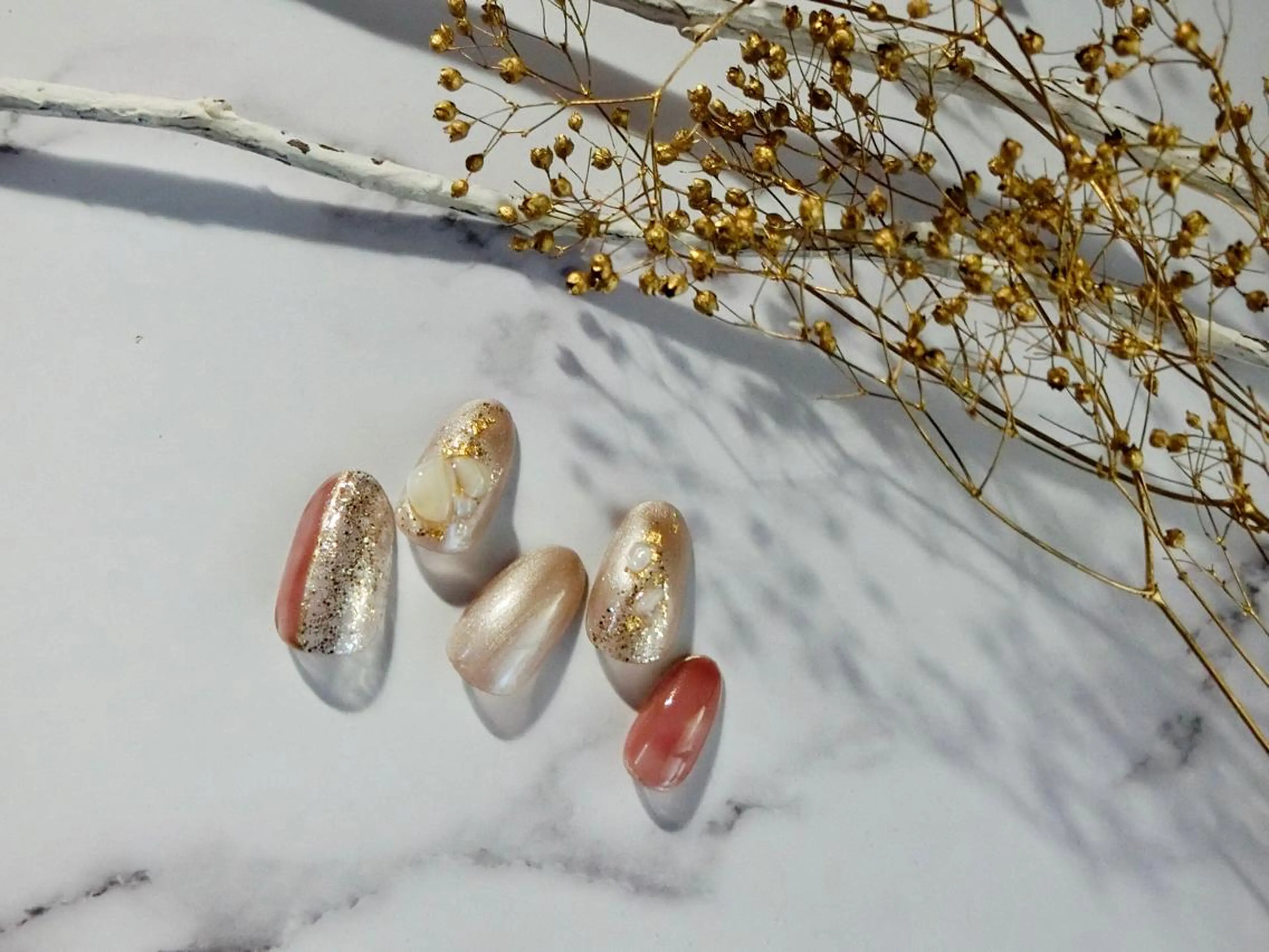 ネイル 神戸駅ネイルサロン PE NAILSのネイルデザイン