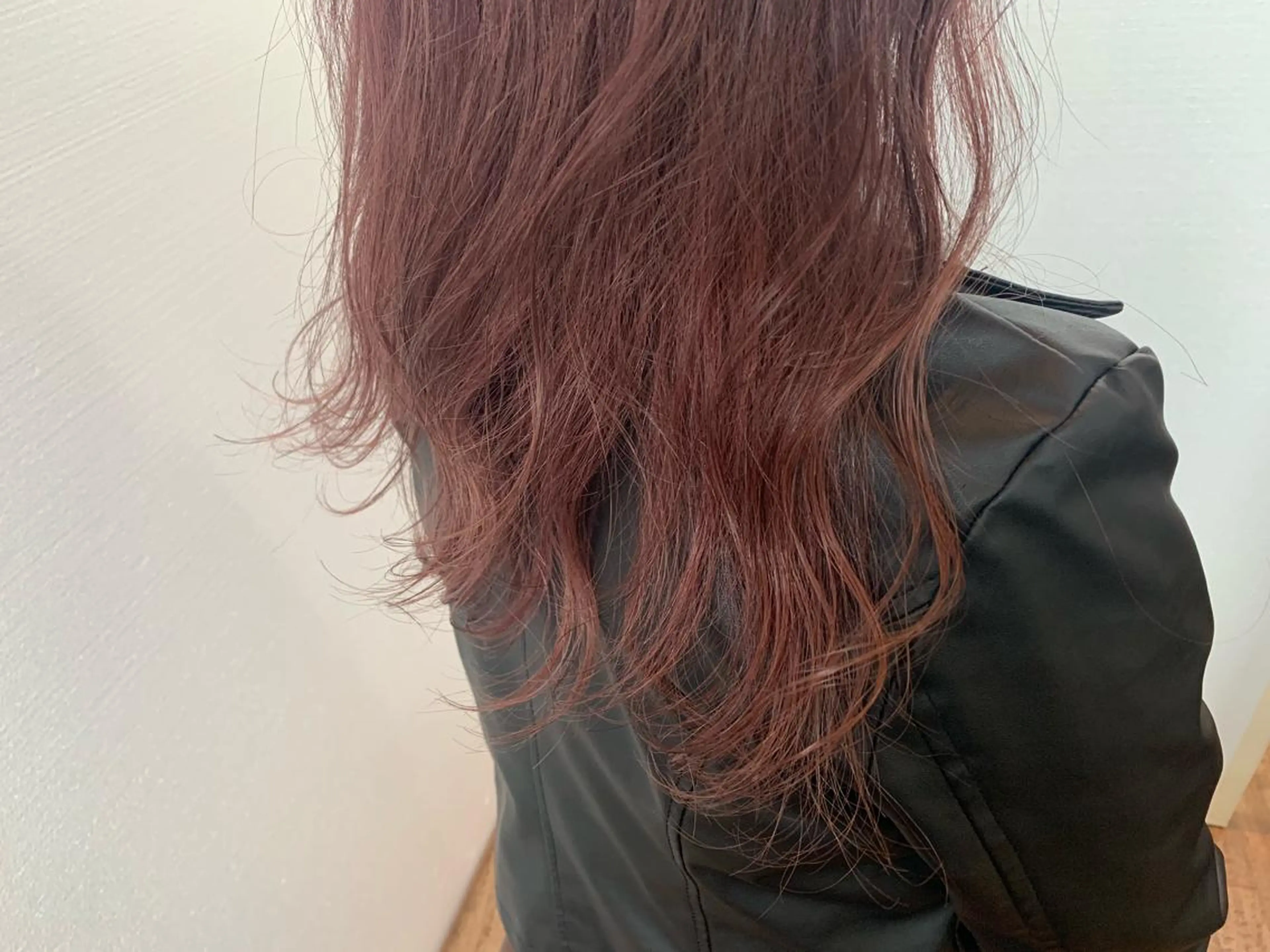 ロング カラー ピンクカラー ヘアカラー トリートメント 【Uneユヌ】菊地 春那のヘアスタイル