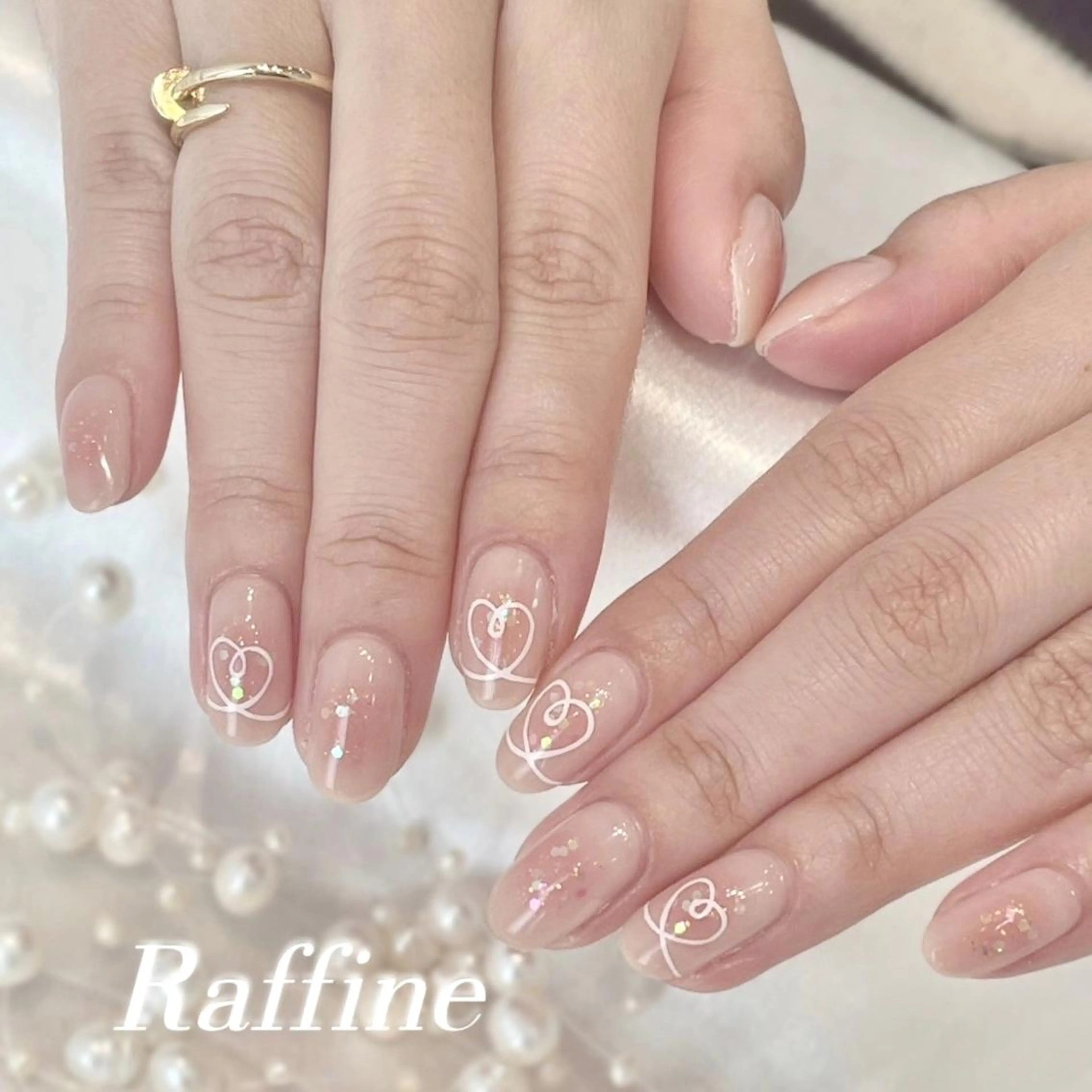 ネイル RAFFINE 月🦋🩵のネイルデザイン