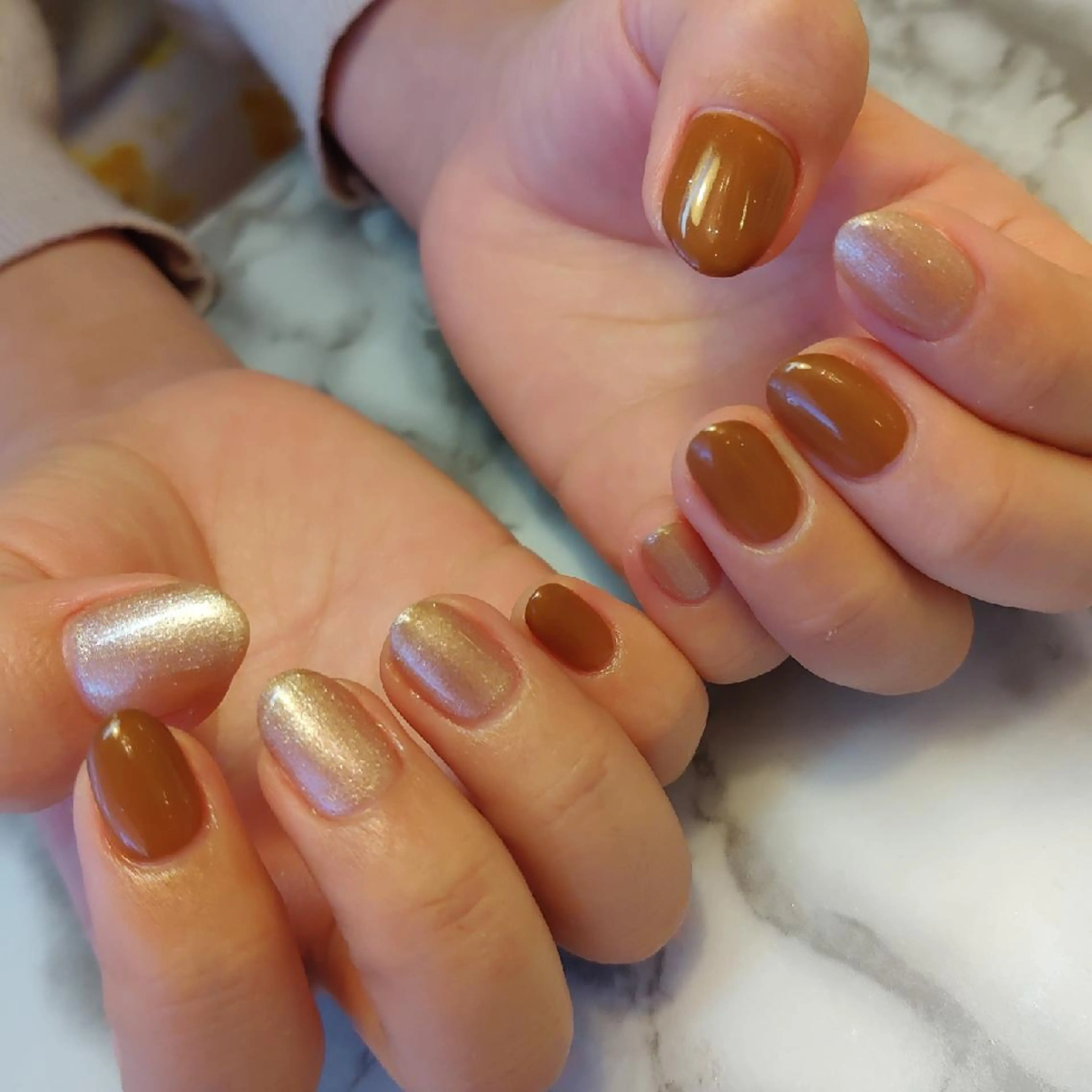 ネイル ブラウン ジェヌインネイル 河内のネイルデザイン