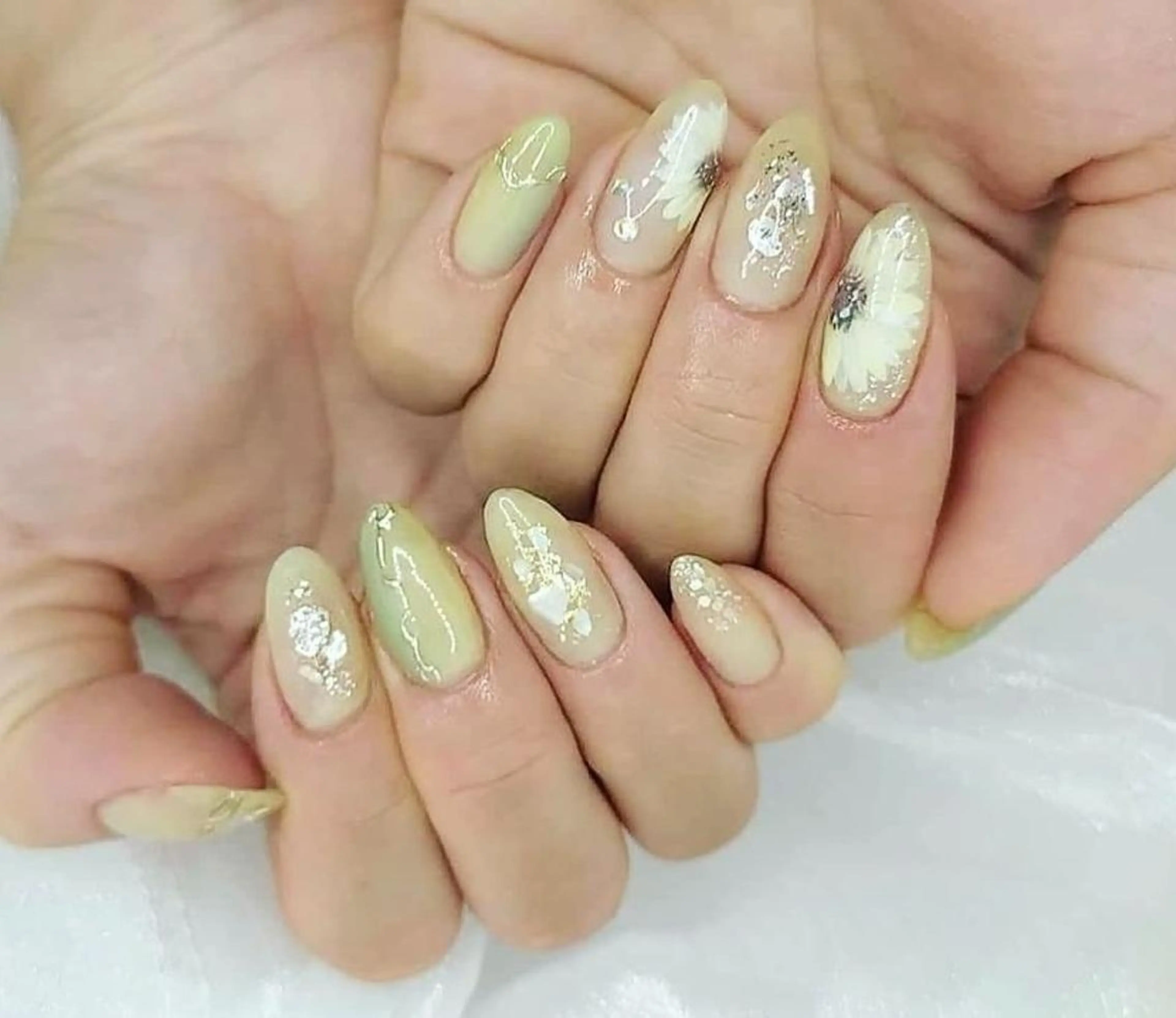 ネイル Lulu nail salon 南堀江店所属・西村 あやかのネイルデザイン