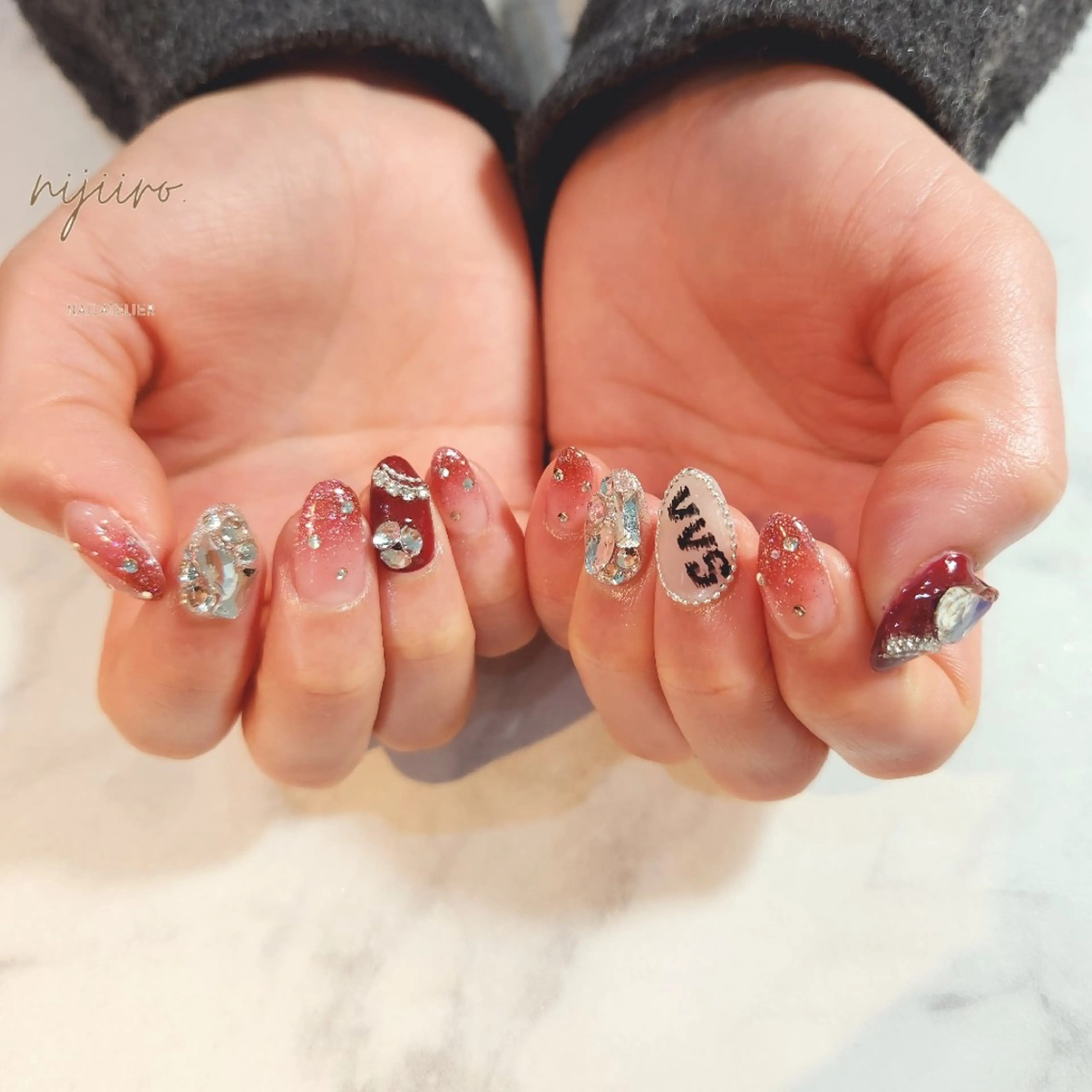 ネイル ハンドネイル nailatelier nijiiro.所属・nijiiro🌈 サトウのネイルデザイン